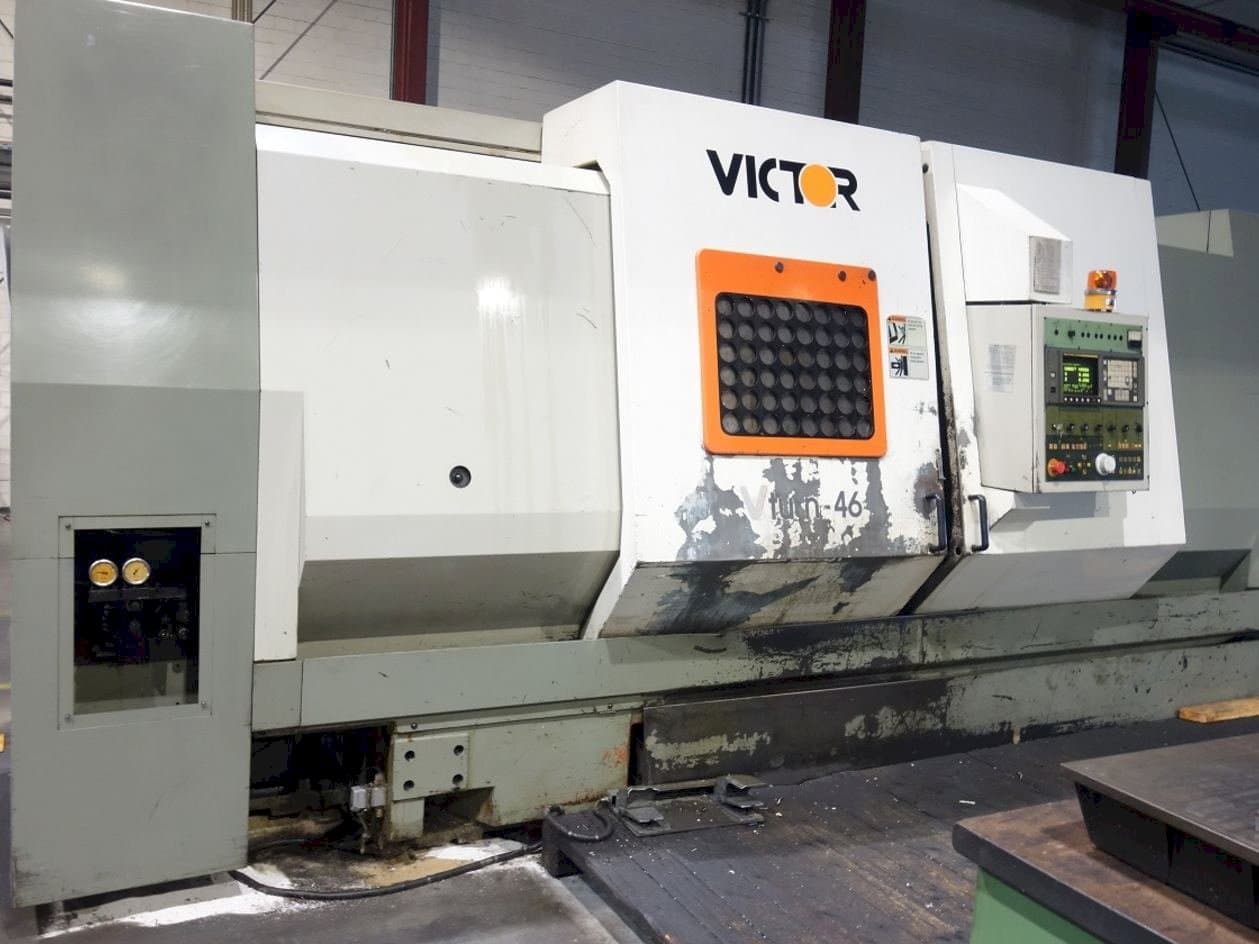 Victor V Turn 46 (1997)-maskinen framifrån