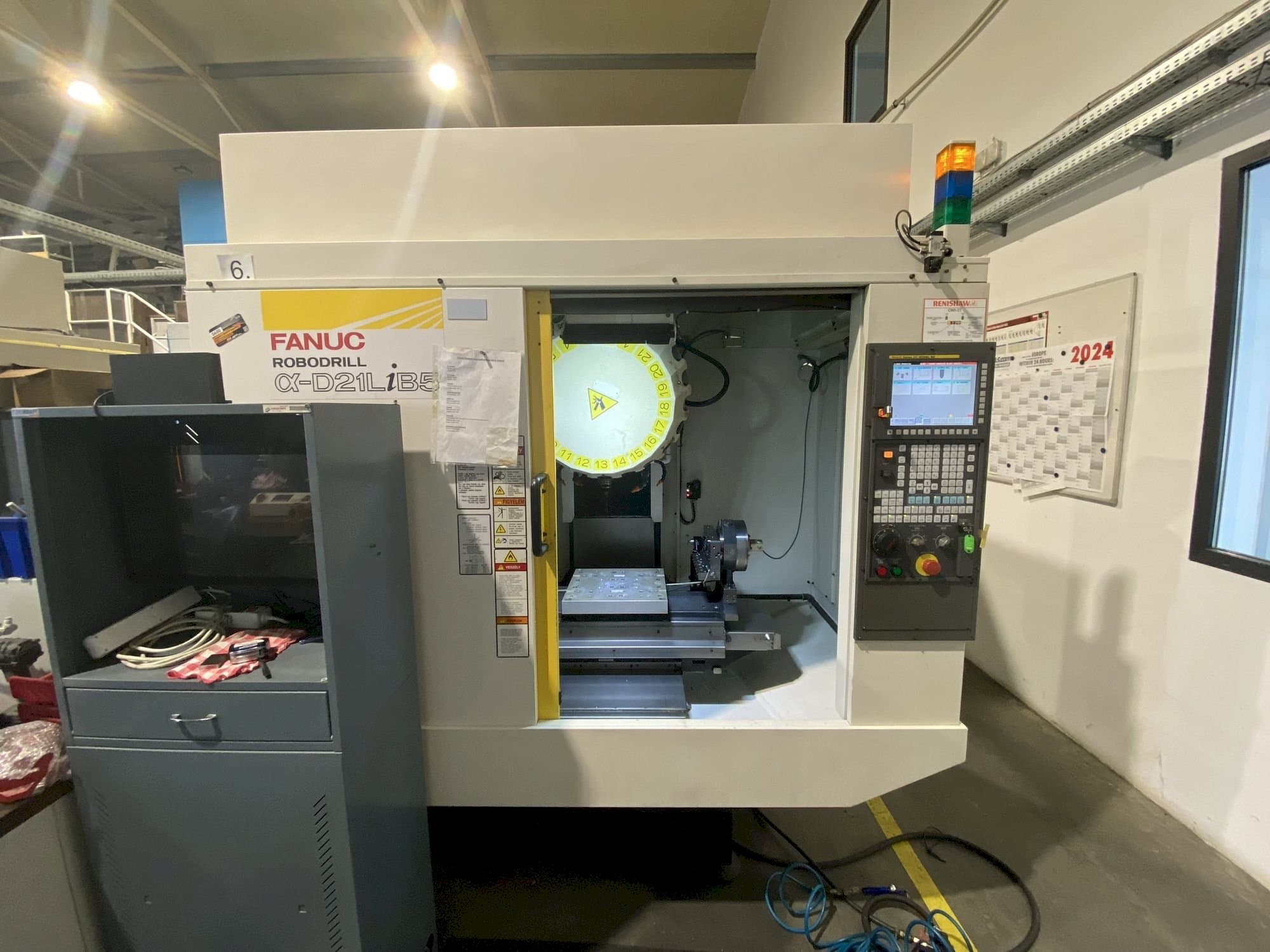 FANUC Robodrill Alpha D21LiA5-maskinen framifrån
