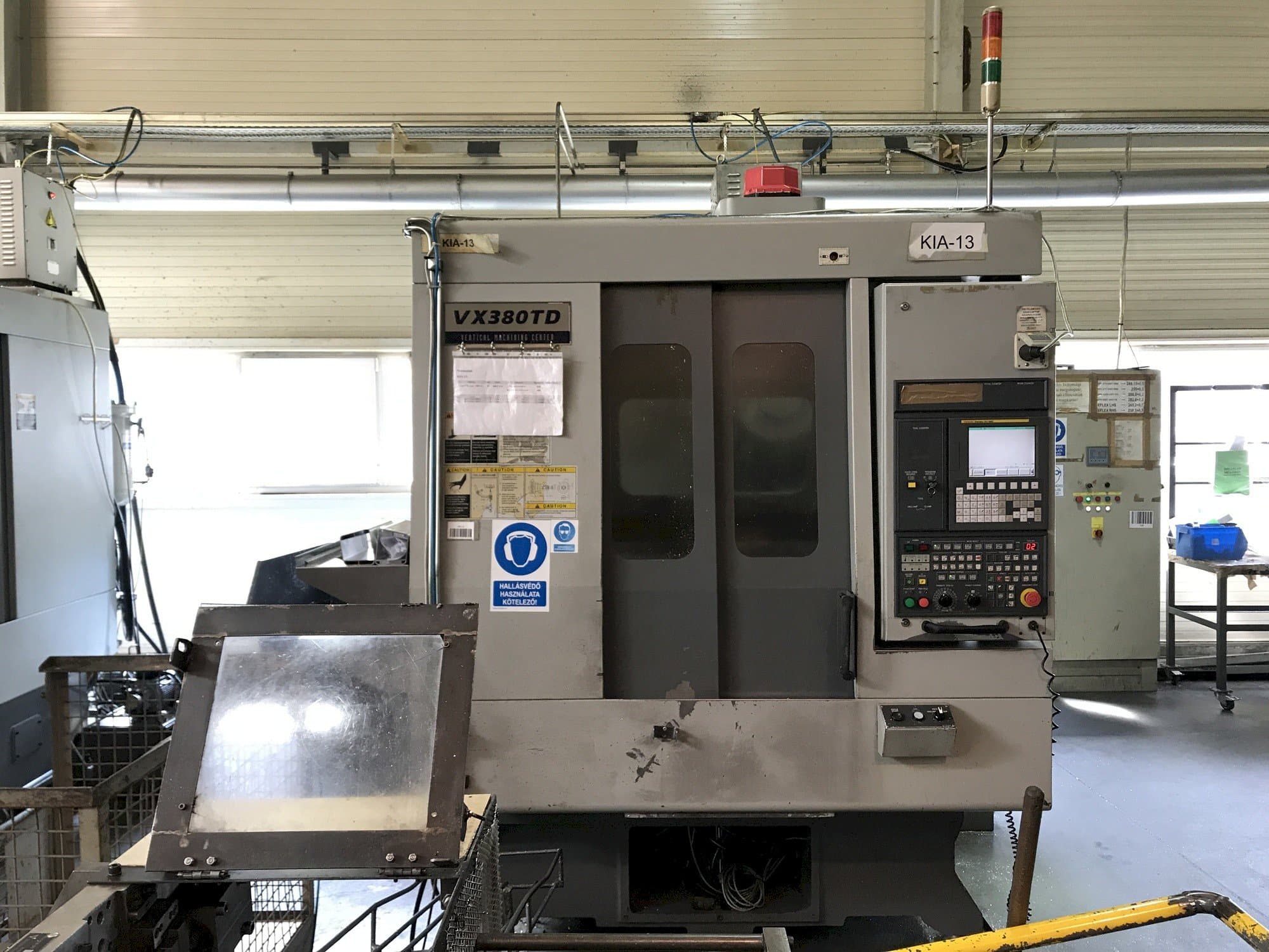 Hyundai Kia VX380TD-maskinen framifrån