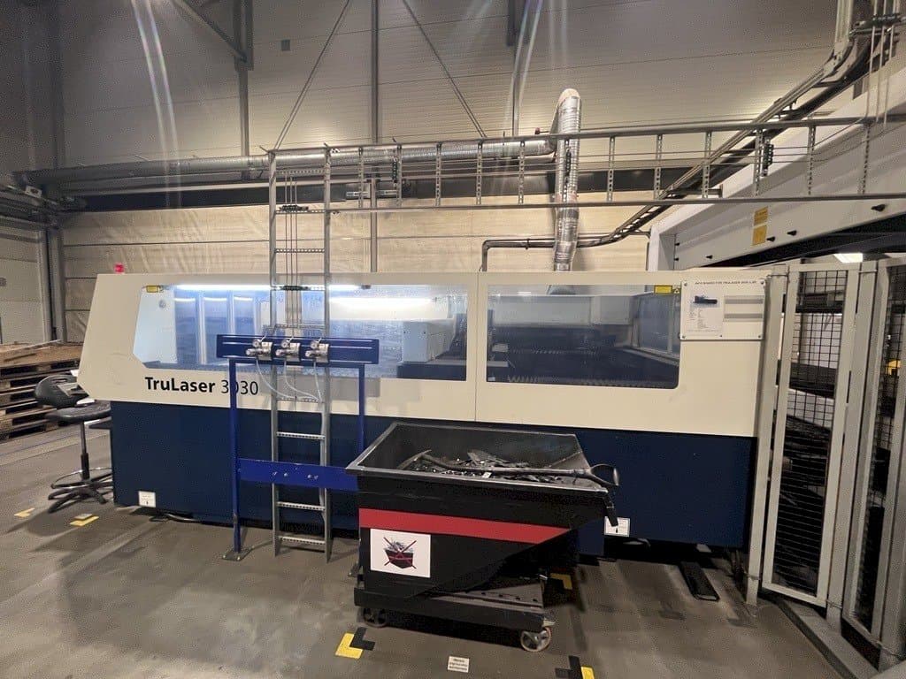 TRUMPF TruLaser 3030 L30-maskinen framifrån