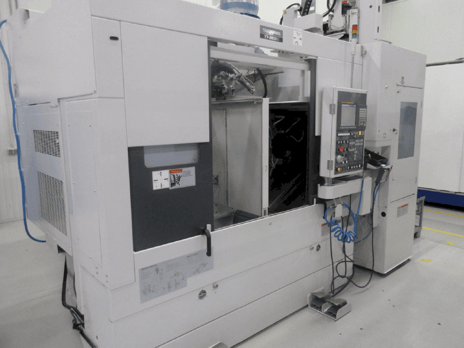 Takisawa TT-2600G-maskinen framifrån