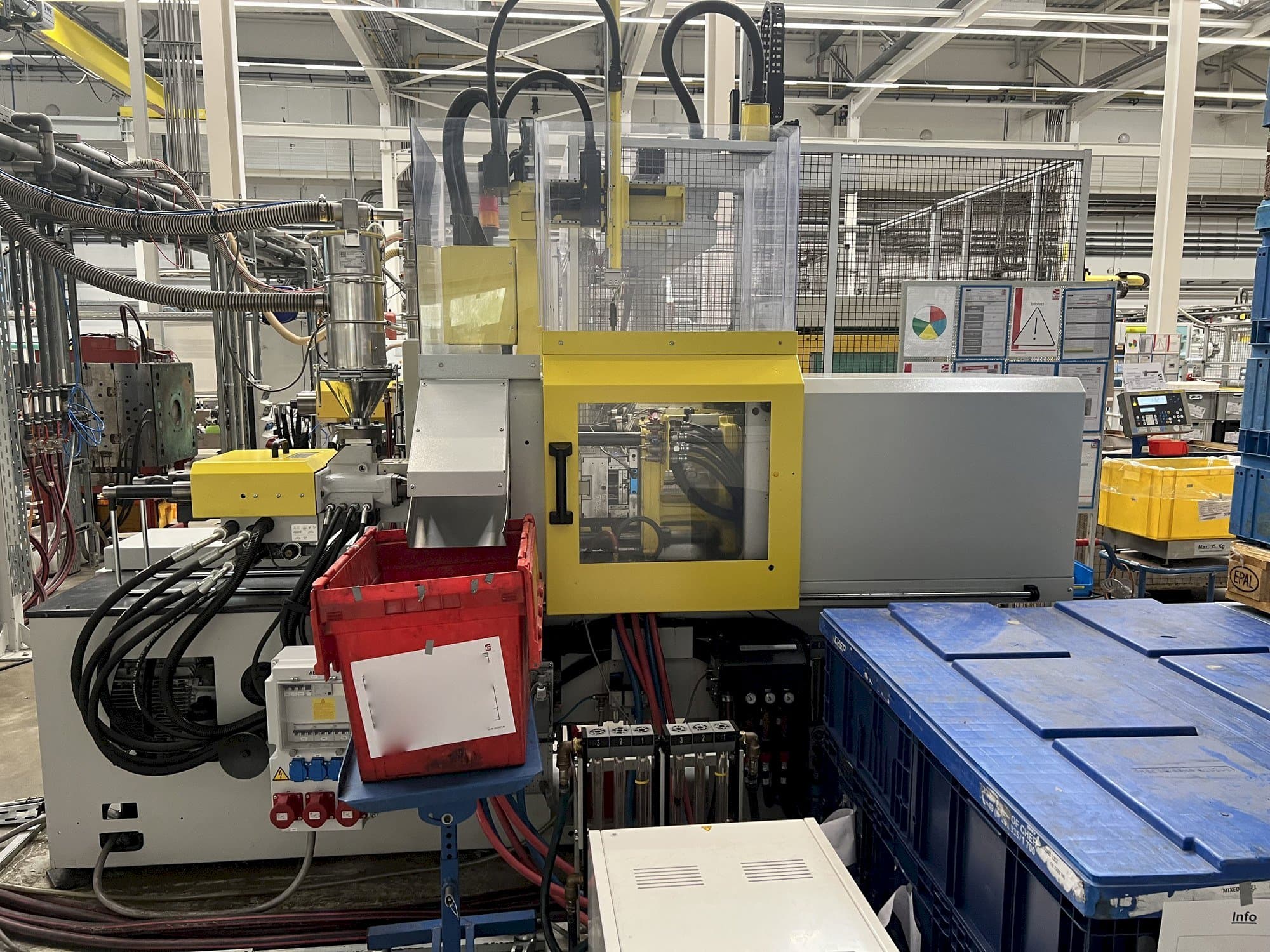 Arburg 270S 350 - 70-maskinen framifrån