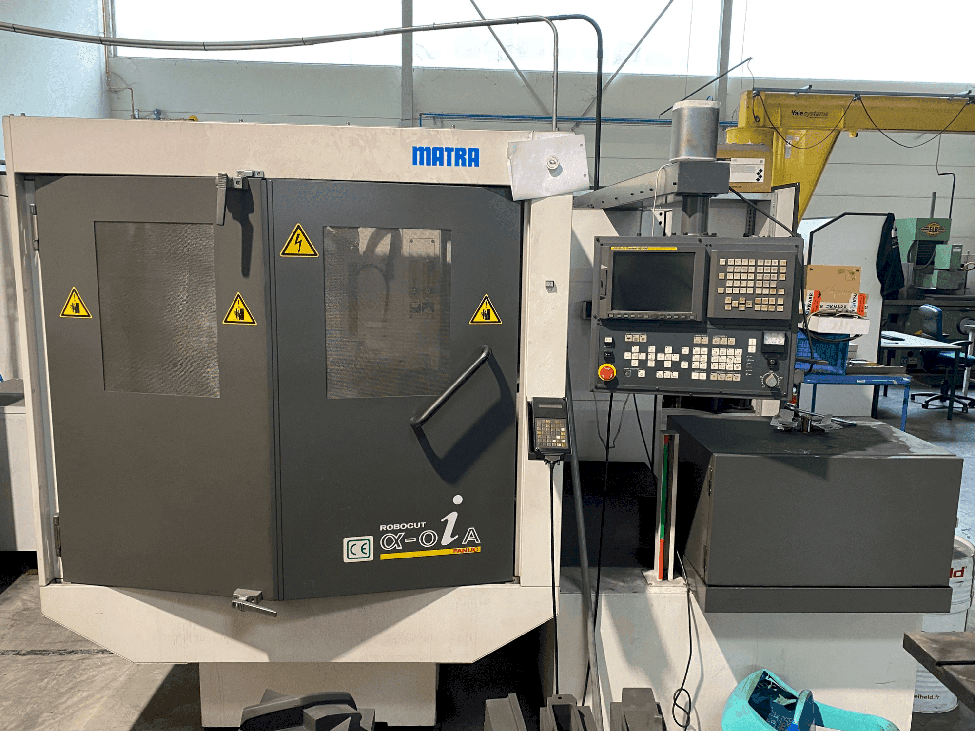 FANUC ROBOCUT α-0iA-maskinen framifrån