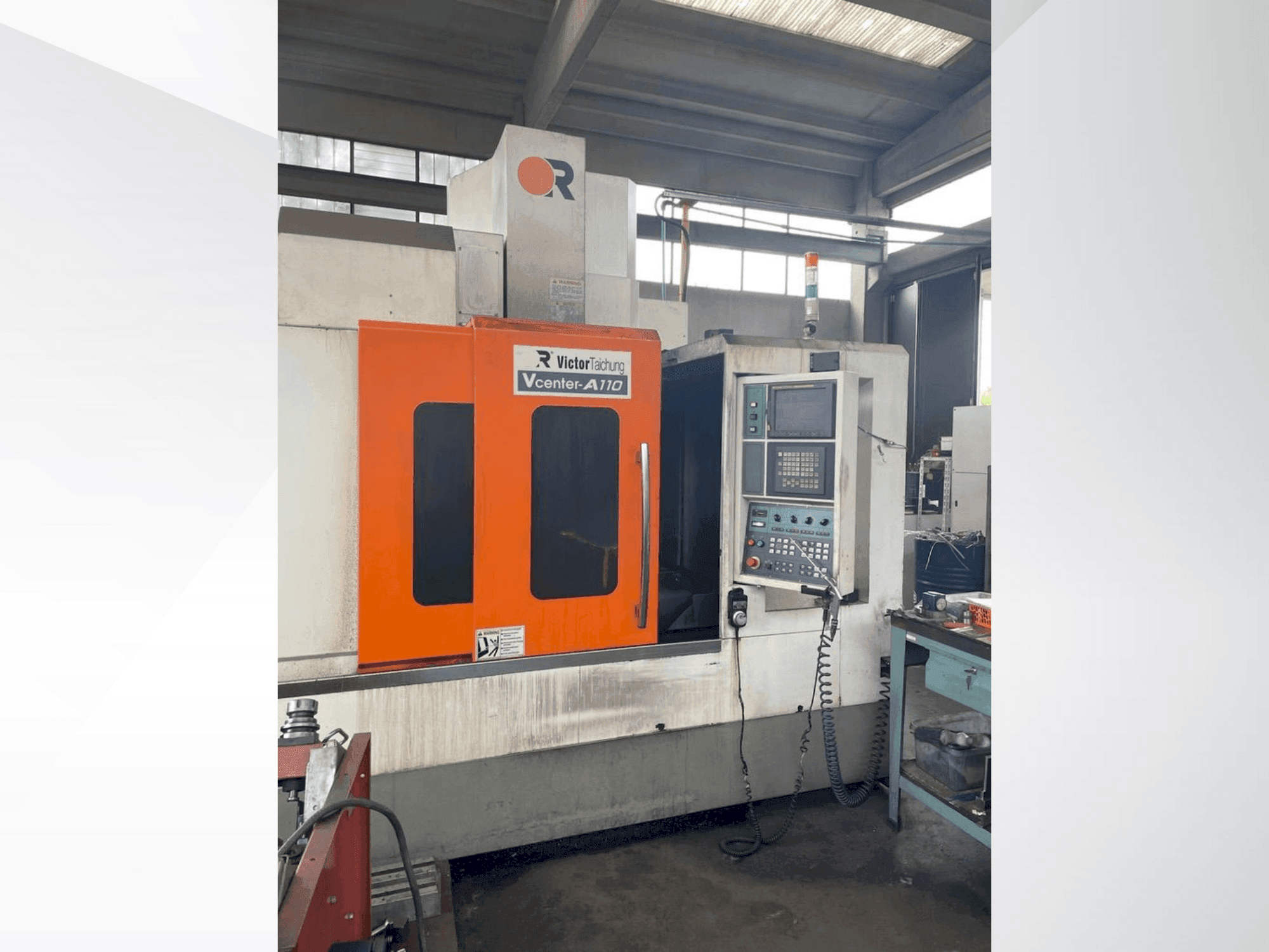Victor Vcenter A-110-maskinen framifrån