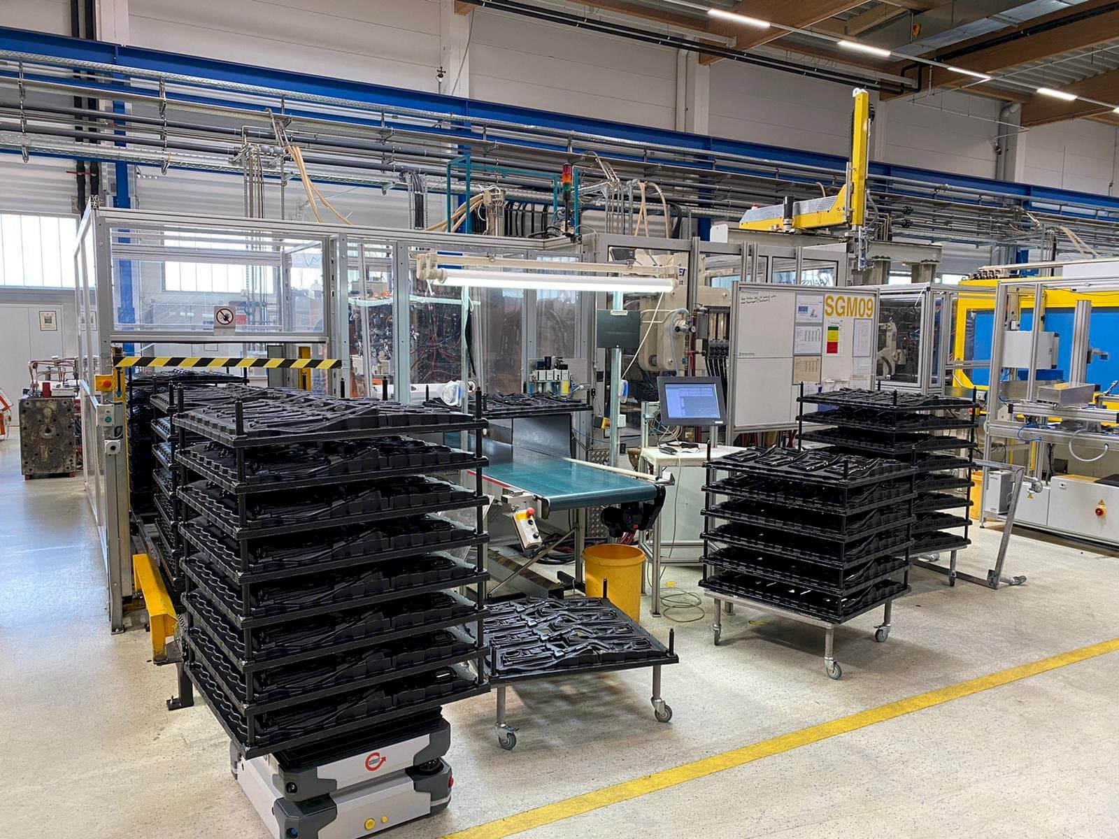 Krauss Maffei 650-1900-520 CZ Multinject-maskinen framifrån