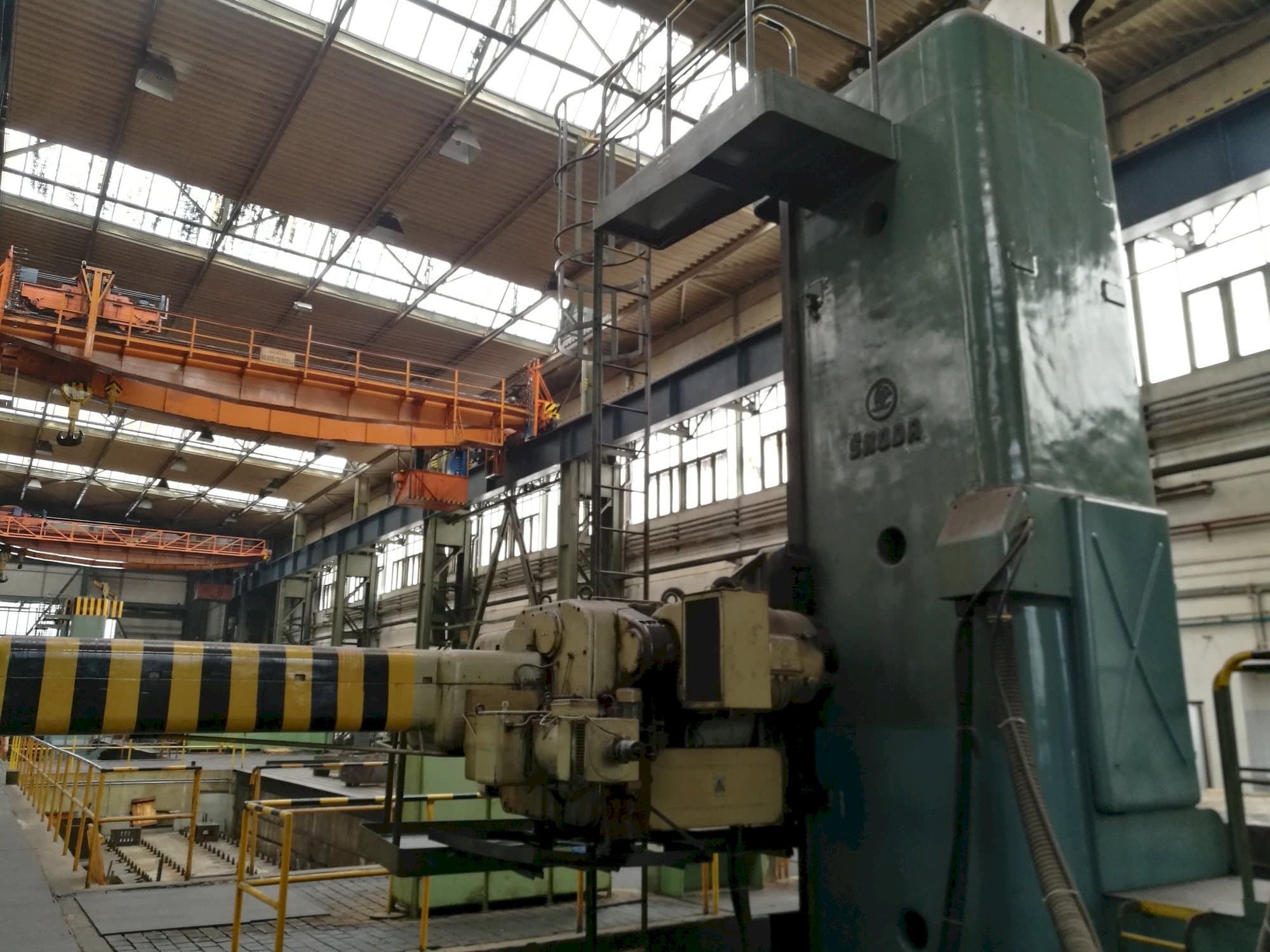 SKODA WDA 200-maskinen framifrån