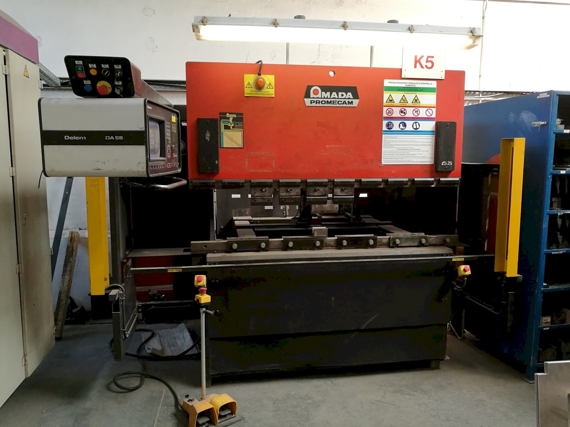 AMADA ITPS 50/20-maskinen framifrån