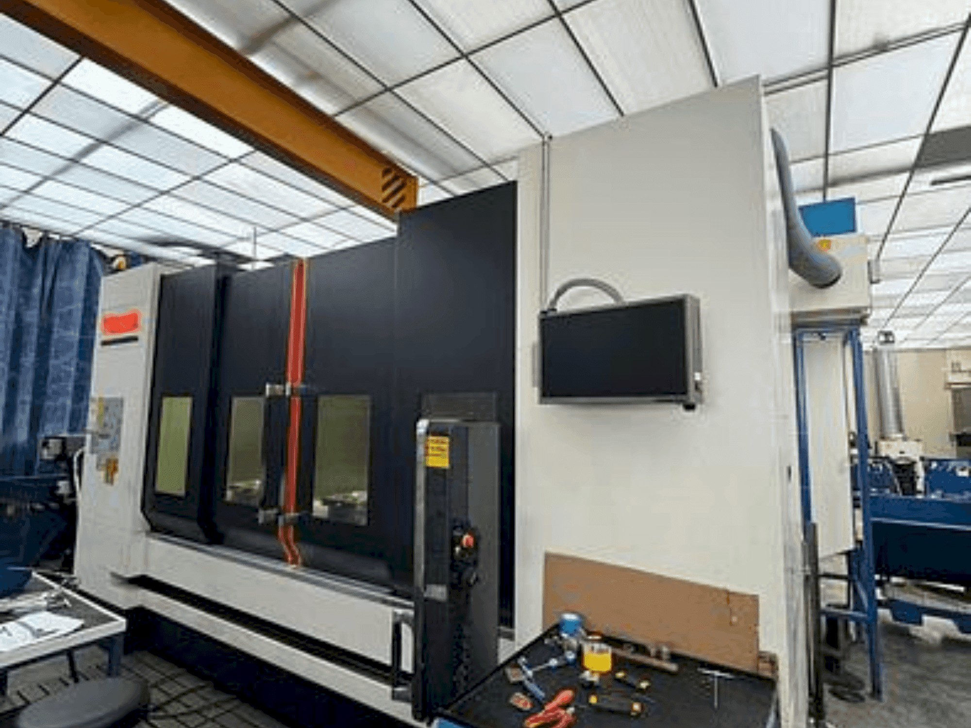 Mazak VTC 800/30 SR-maskinen framifrån