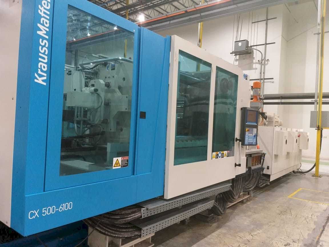 Krauss Maffei 500-6100 CX-maskinen framifrån