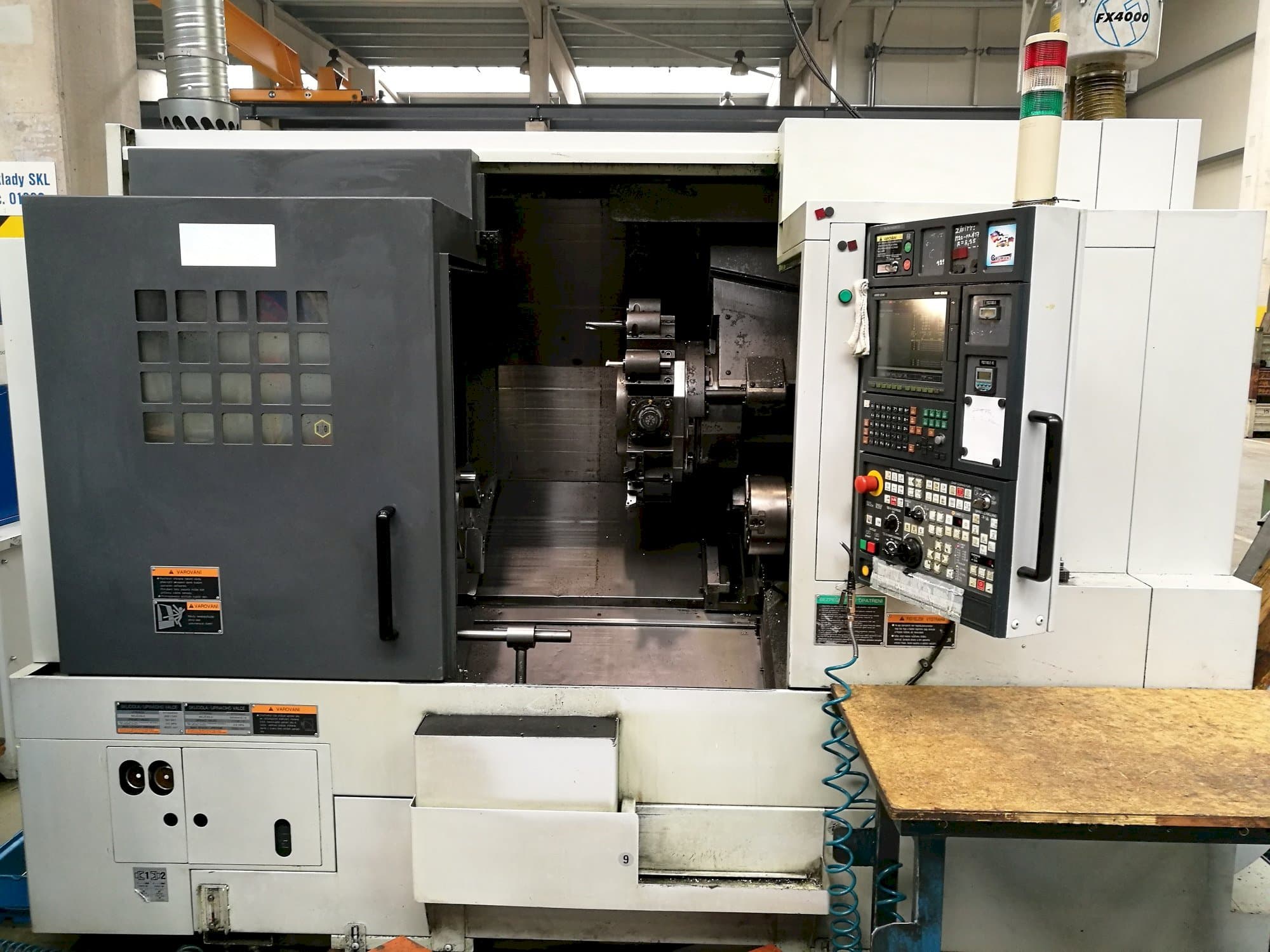 MORI SEIKI NL 2500 SY/700-maskinen framifrån