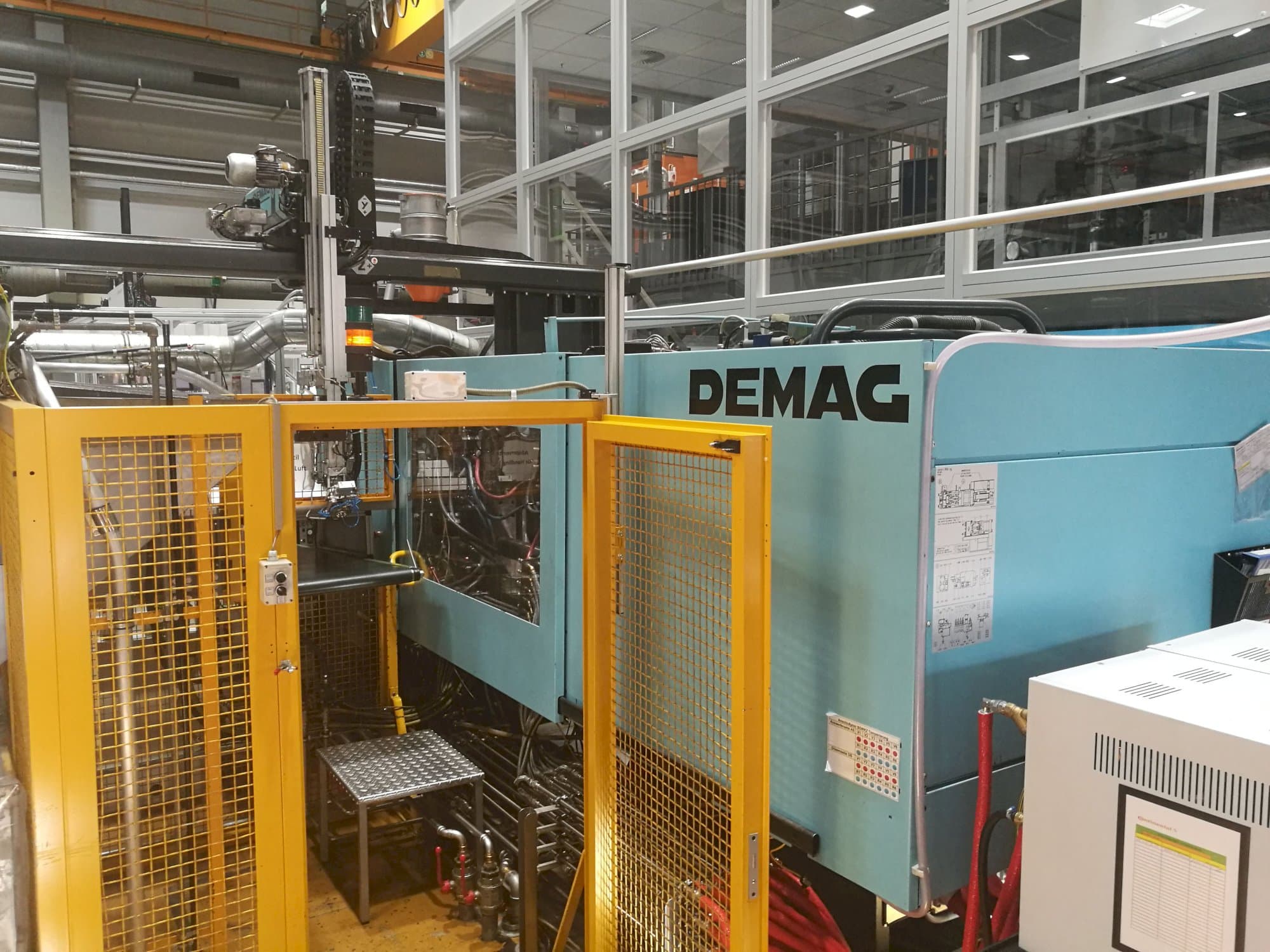 Information om DEMAG Ergotech 330-2300-maskinen