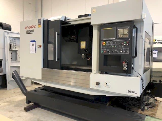 Leadwell V50L-maskinen framifrån