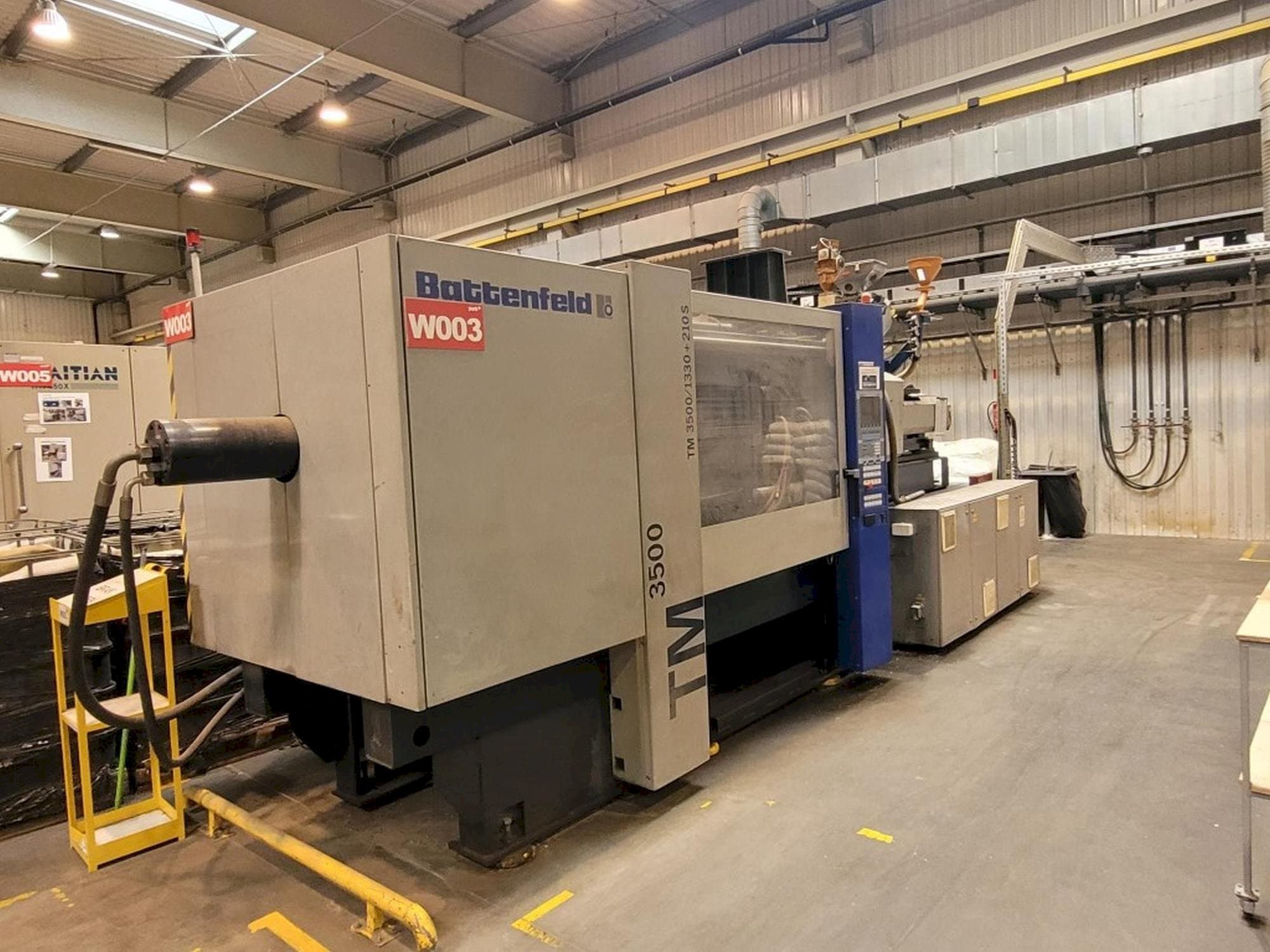 Battenfeld TM 3500/1330+210S-maskinen framifrån