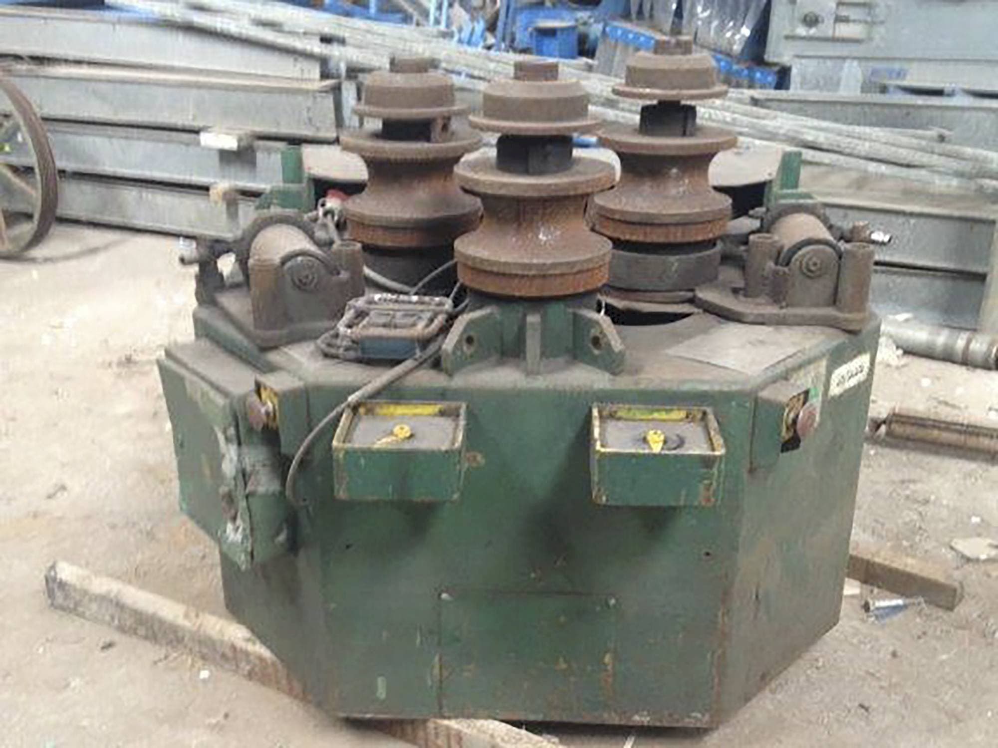 ROUNDO-maskinen framifrånR-5