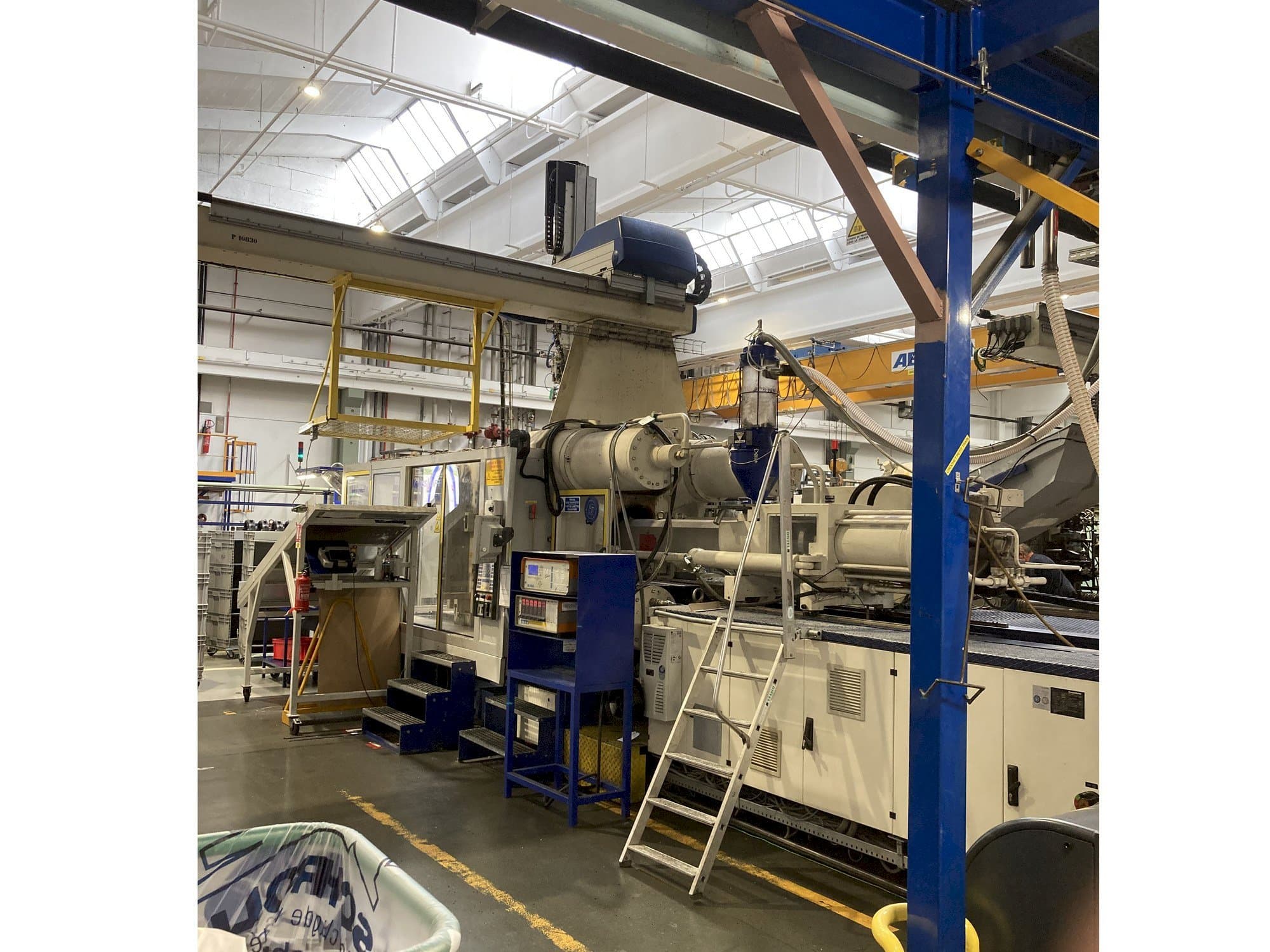 Krauss Maffei 650 – 2700 C1-maskinen framifrån