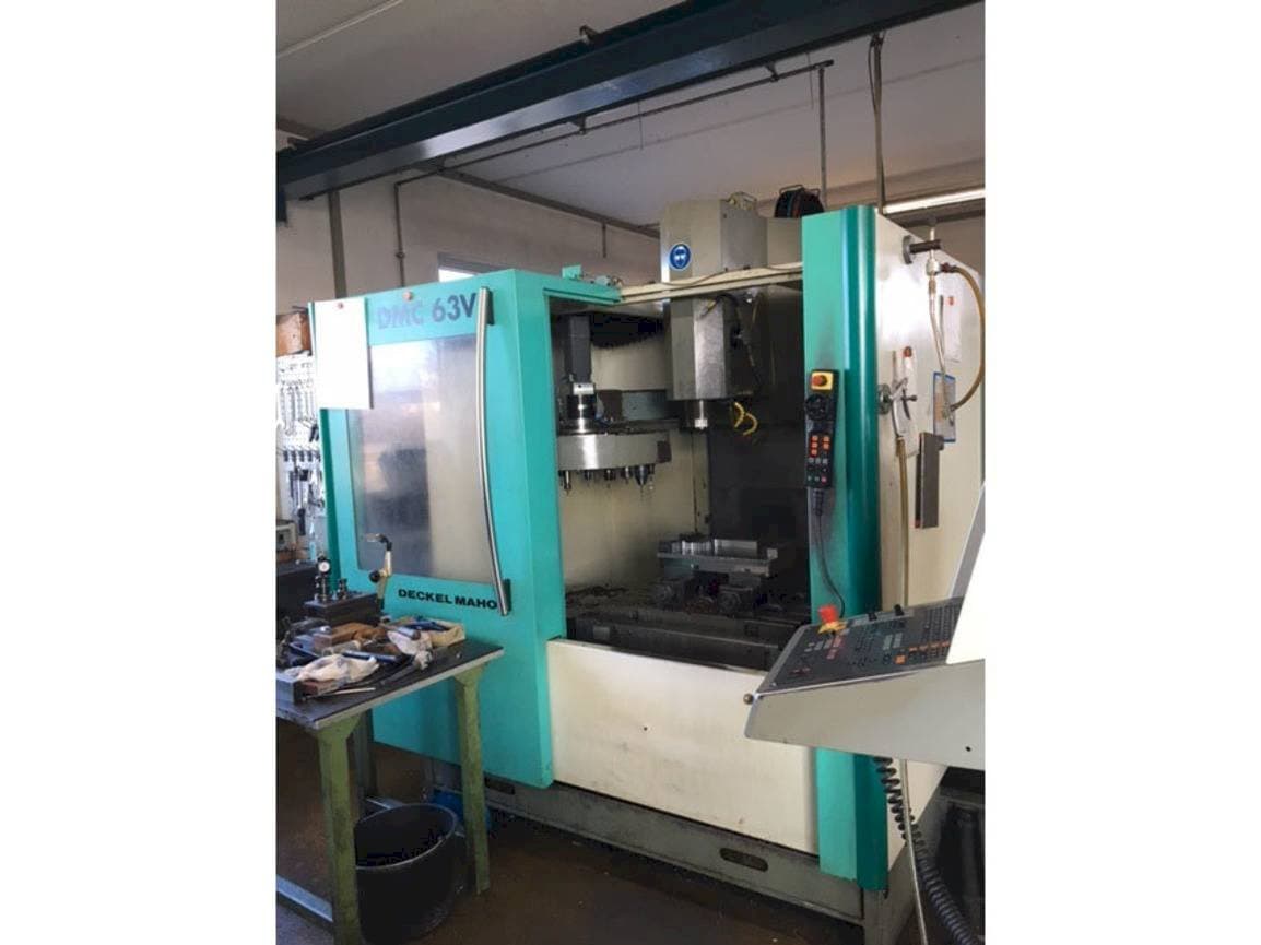 DMC DMC 63V-maskinen framifrån