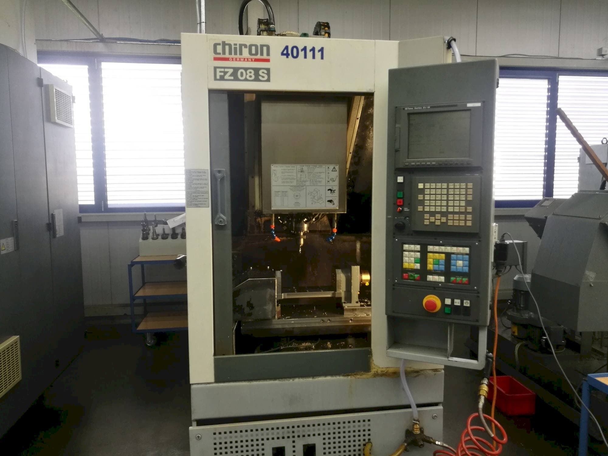 CHIRON FZ08S-maskinen framifrån
