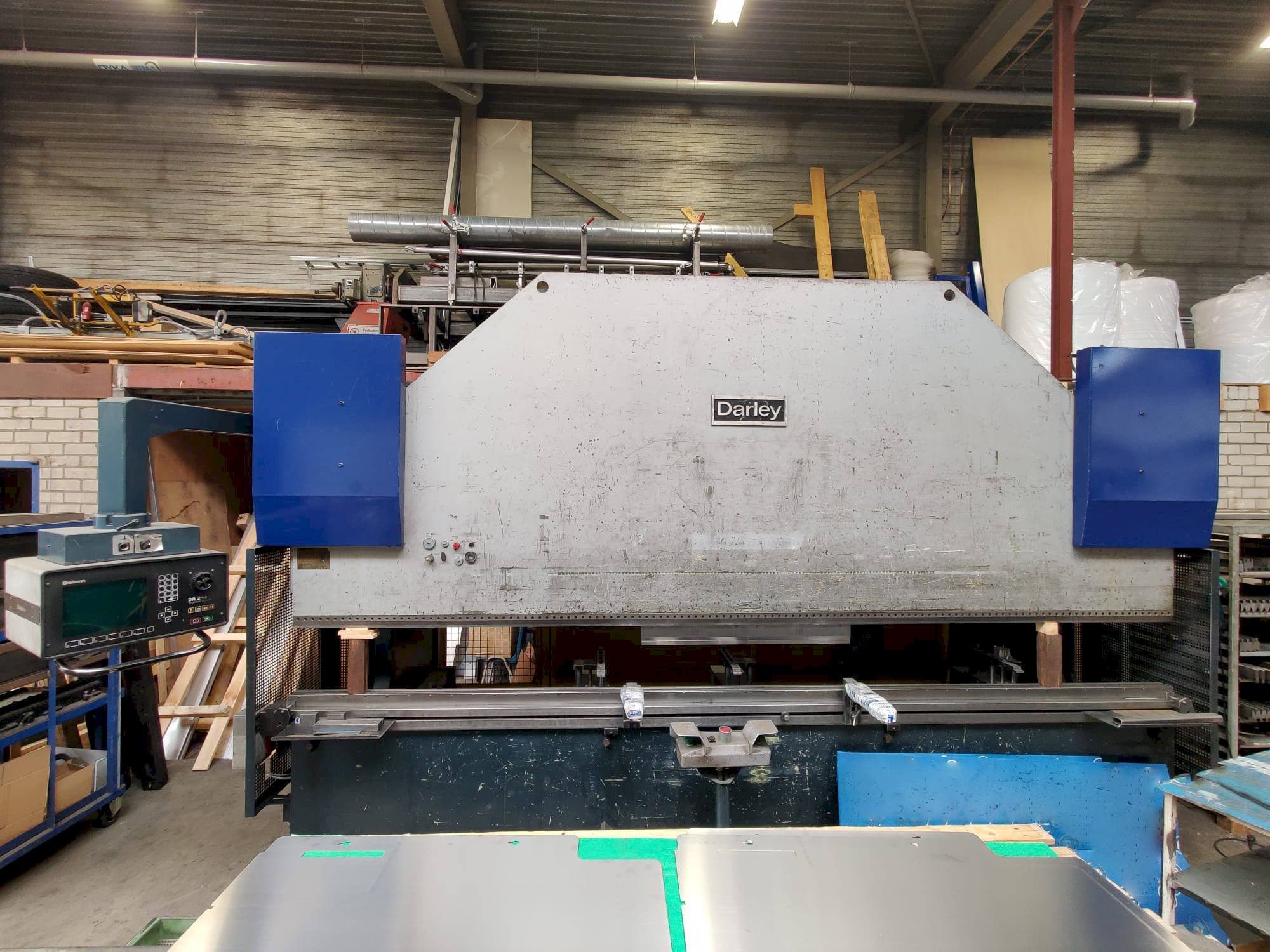 Darley EHP150 43/37-maskinen framifrån