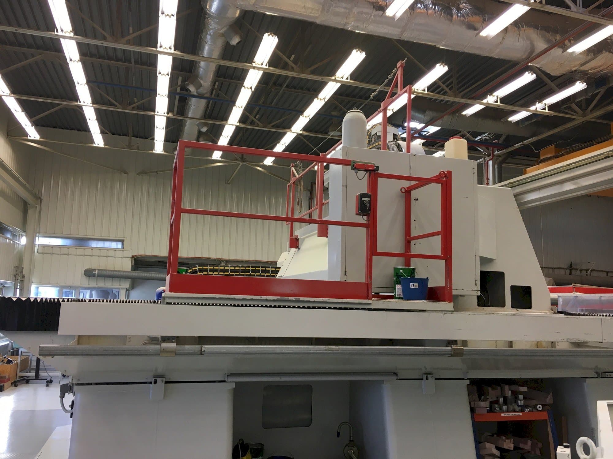 Forest Line Minumac II 305 TH-maskinen framifrån