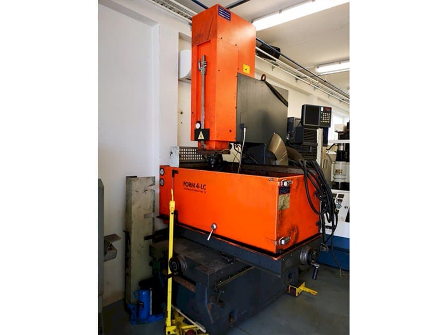 CHARMILLES Form 4-LC-maskinen framifrån