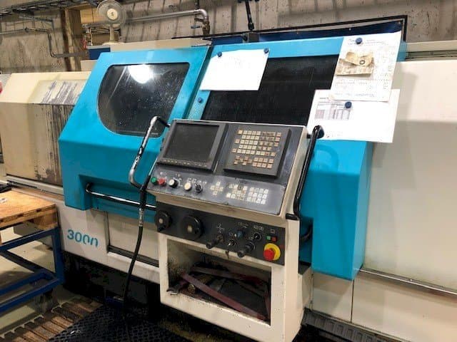 600 Lathes Combi 3000-maskinen framifrån
