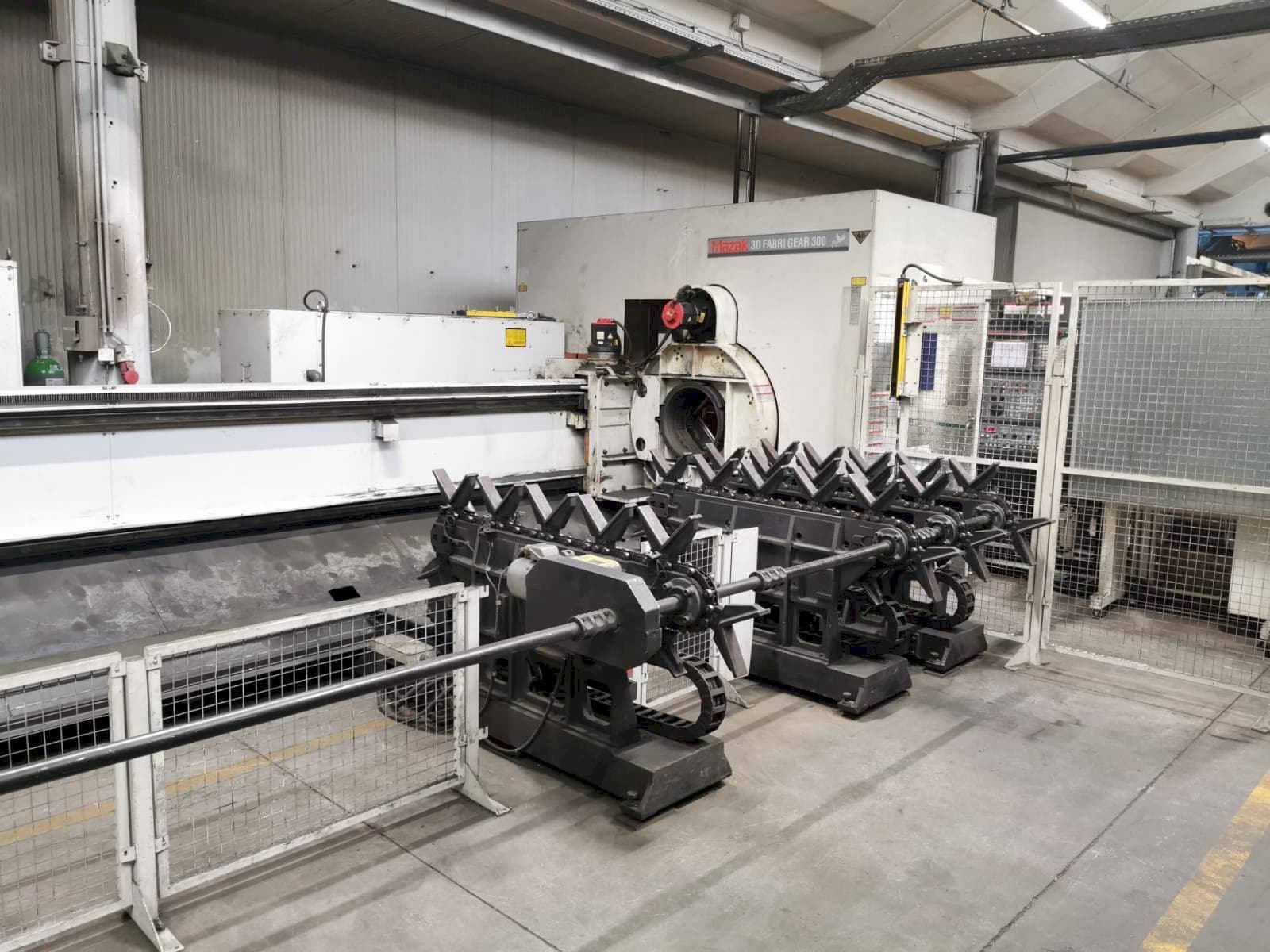 Mazak 3D Fabri Gear 300V-maskinen framifrån