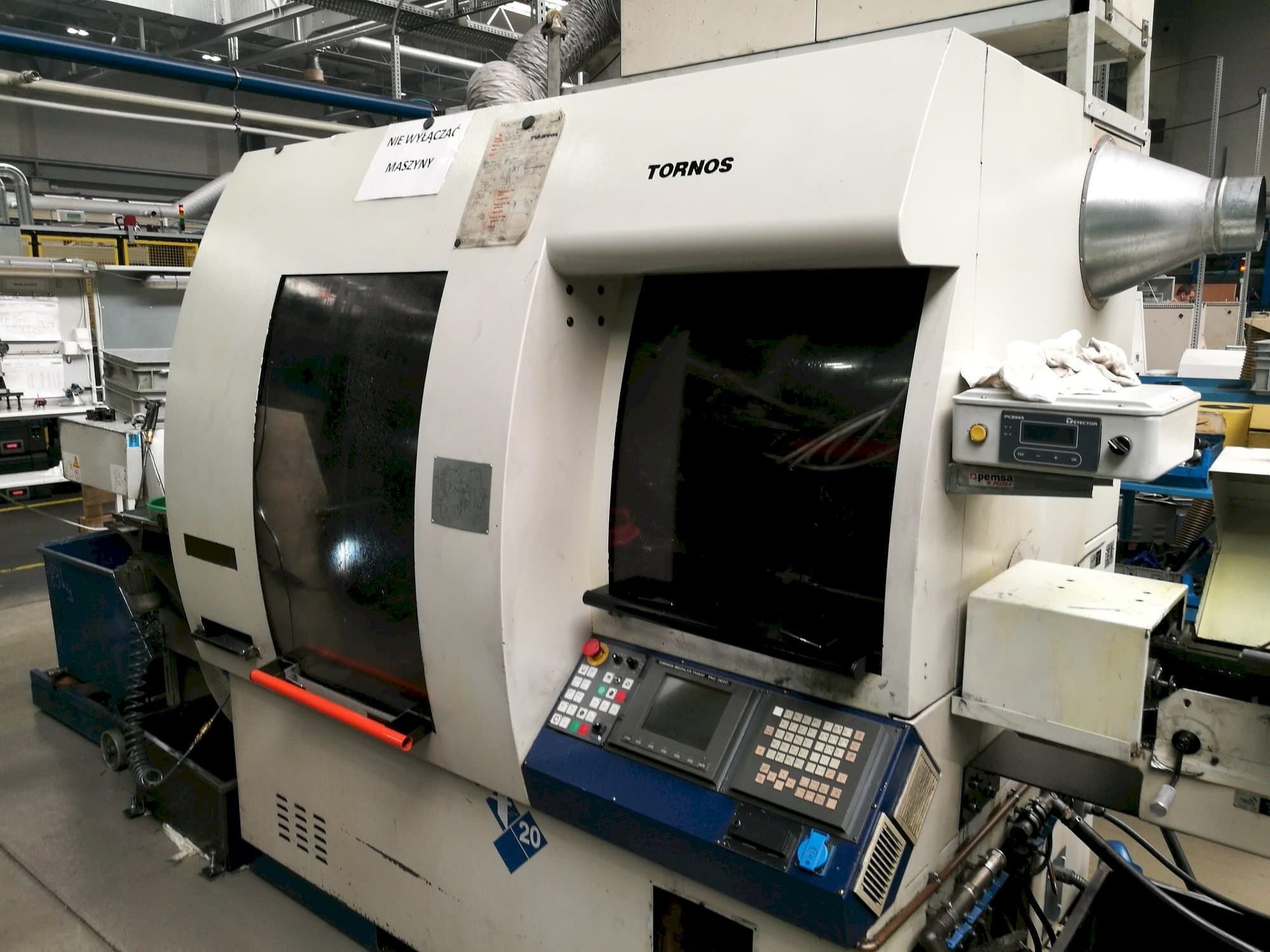 Tornos Deco-2000/20-maskinen framifrån