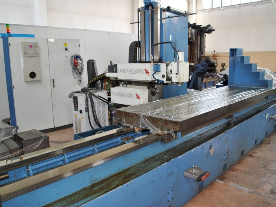 Fagima  MMO 300-maskinen framifrån