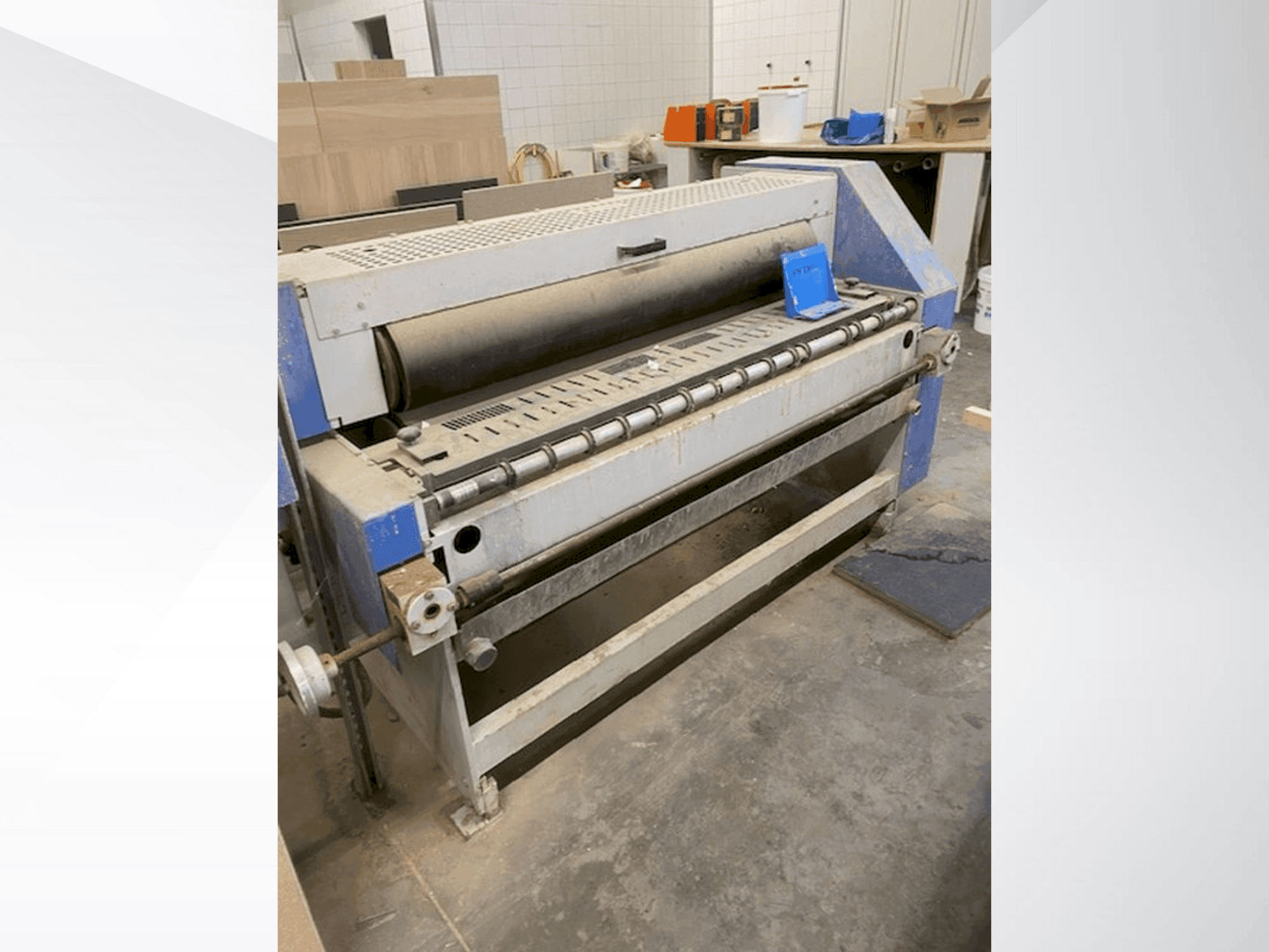 HYMMEN TLA-maskinen framifrån