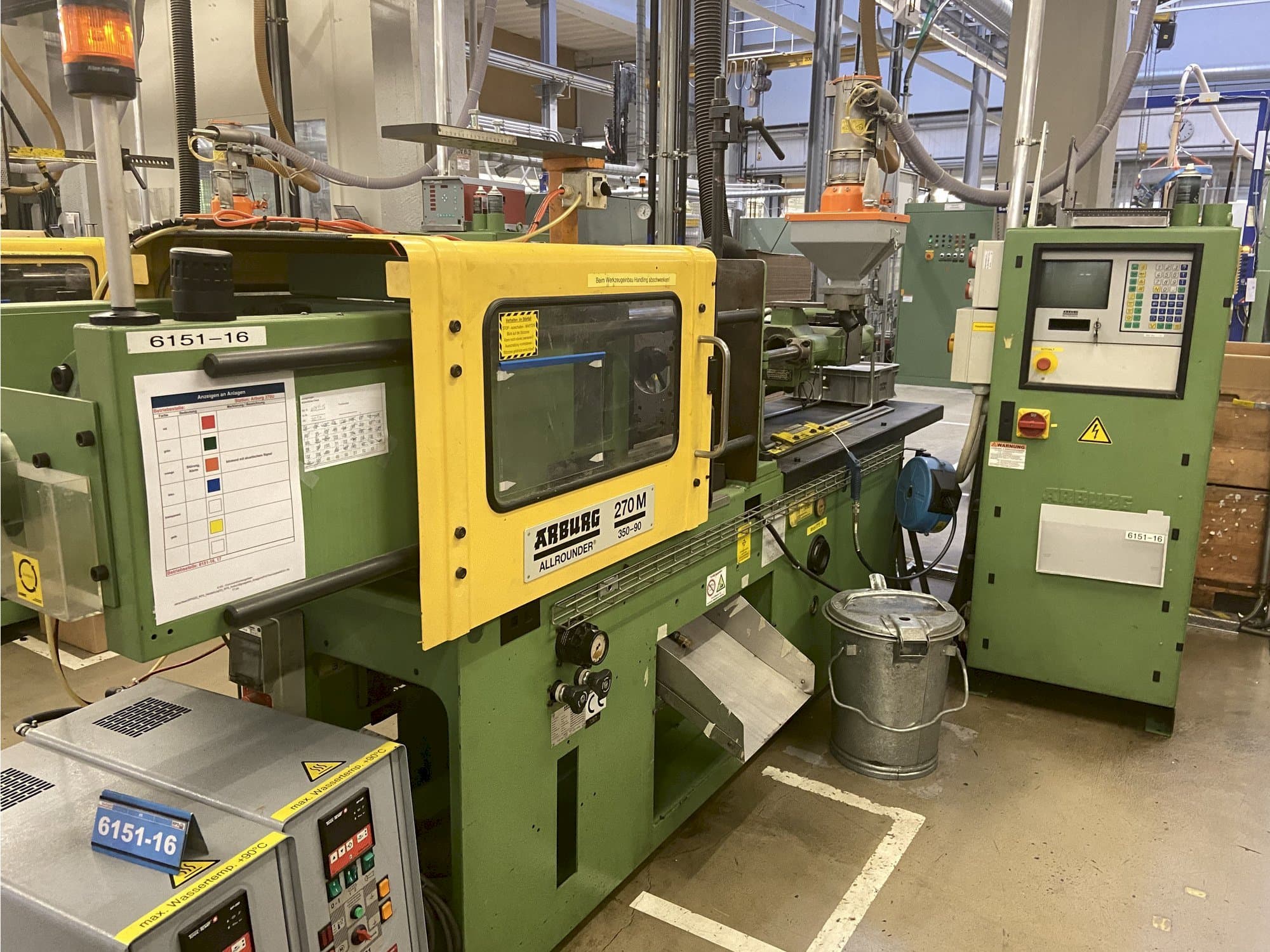 Arburg ALLROUNDER 270 M 350 - 90-maskinen framifrån