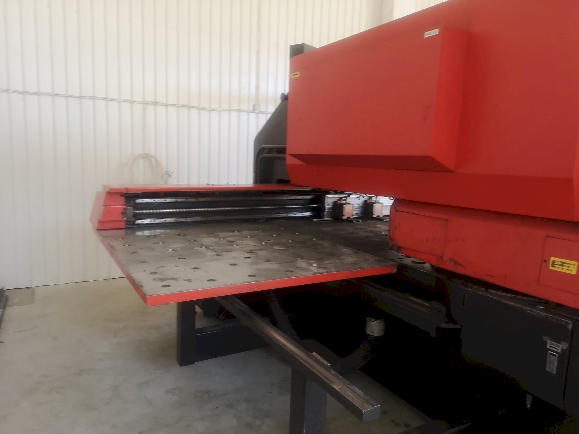 AMADA -maskinen framifrån