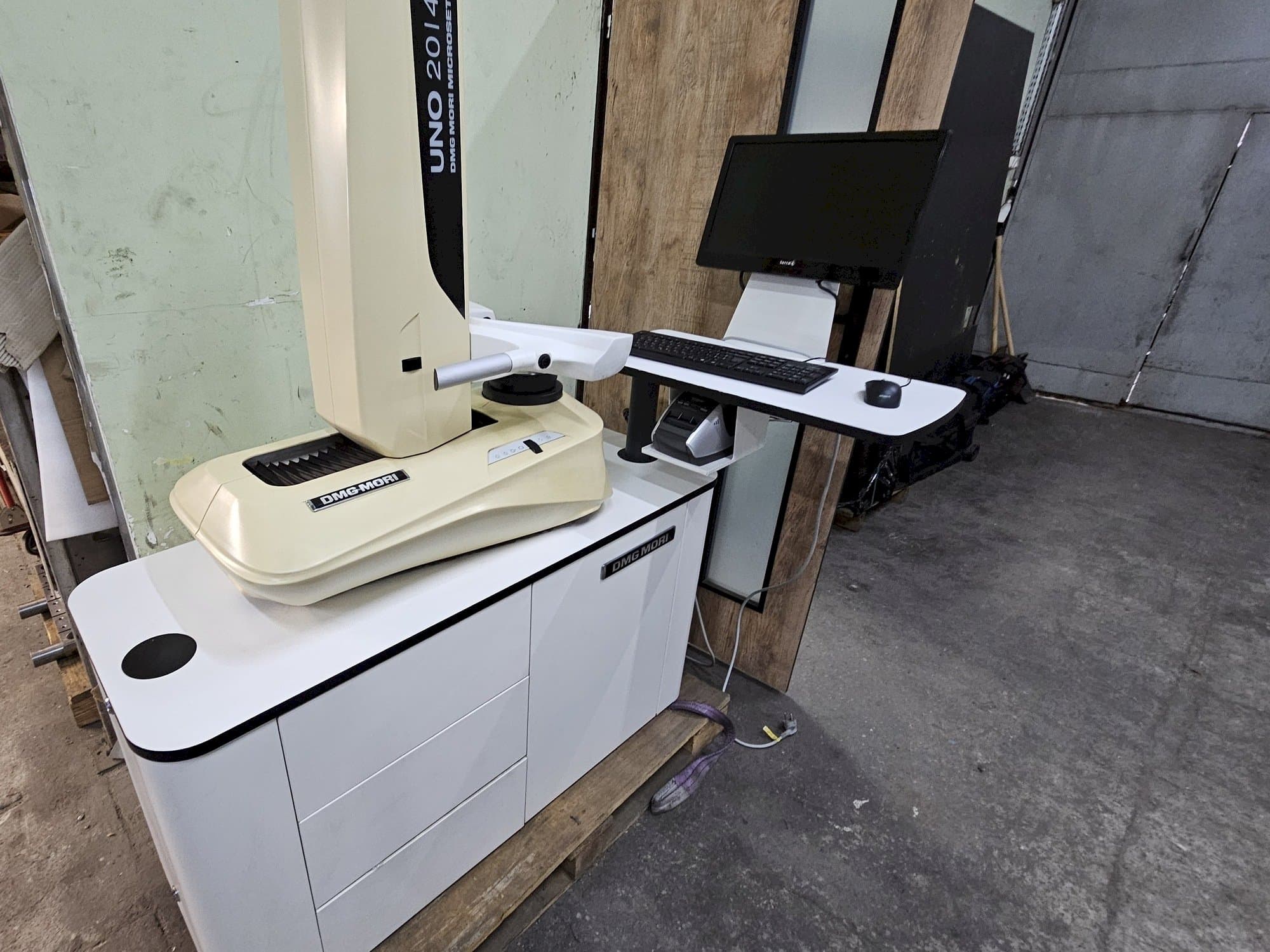 DMG MORI UNO 20/40-maskinen framifrån