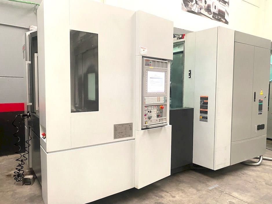 MORI SEIKI NH 5000 DCG-maskinen framifrån