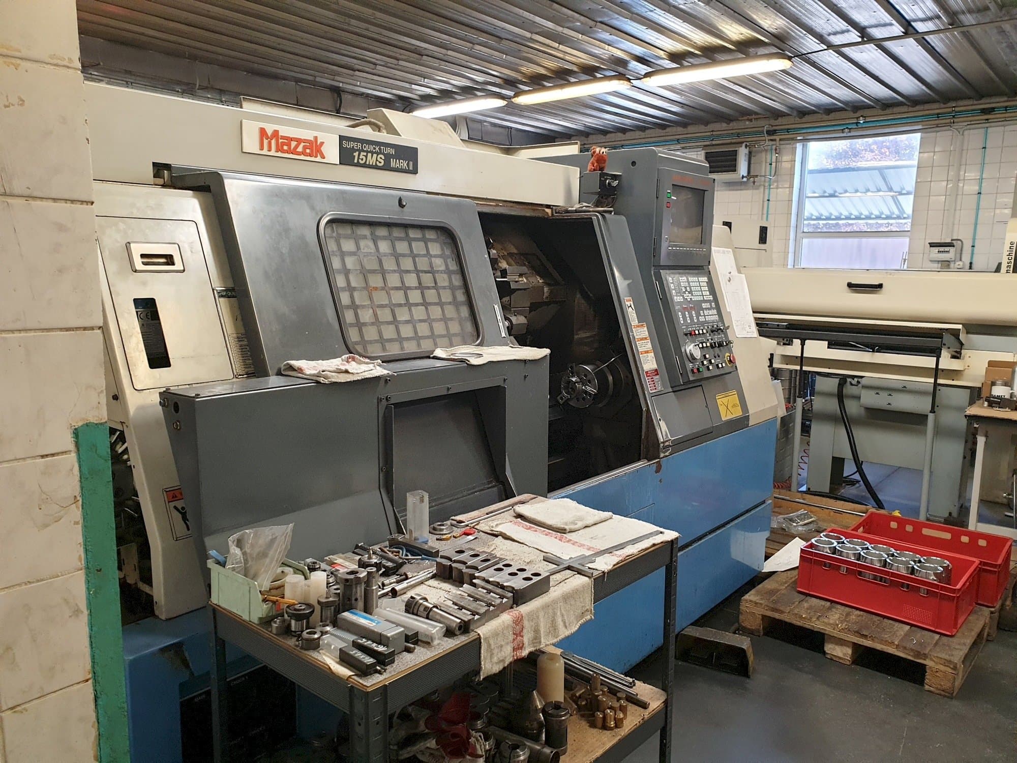 Mazak SQT 15MS-maskinen framifrån