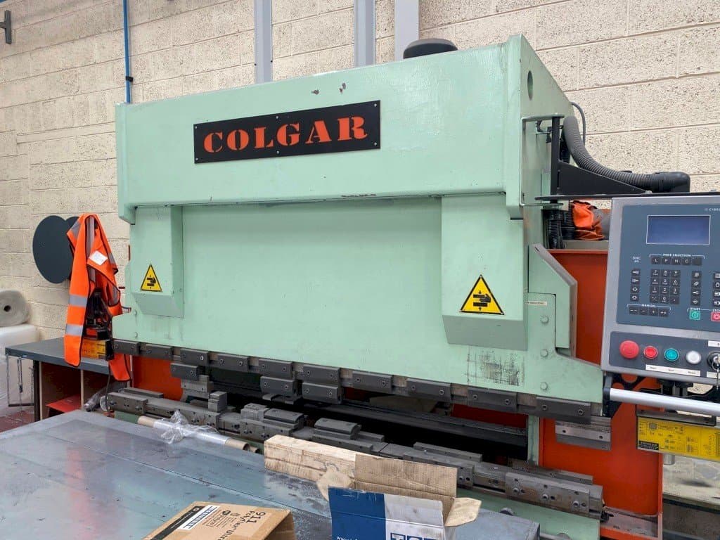 Colgar PI 316/21-maskinen framifrån