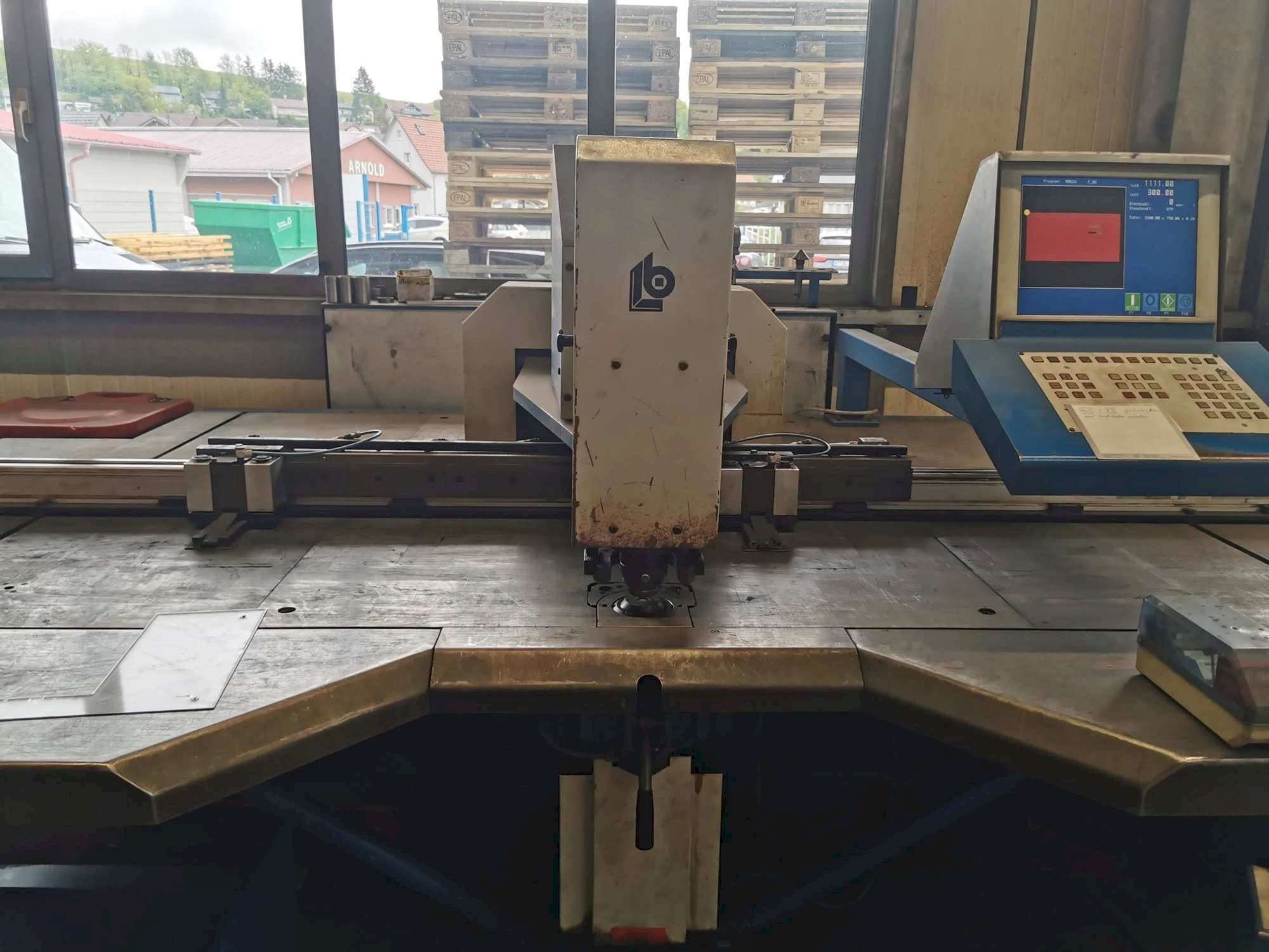 BOSCHERT PL 150 CNC Z-maskinen framifrån