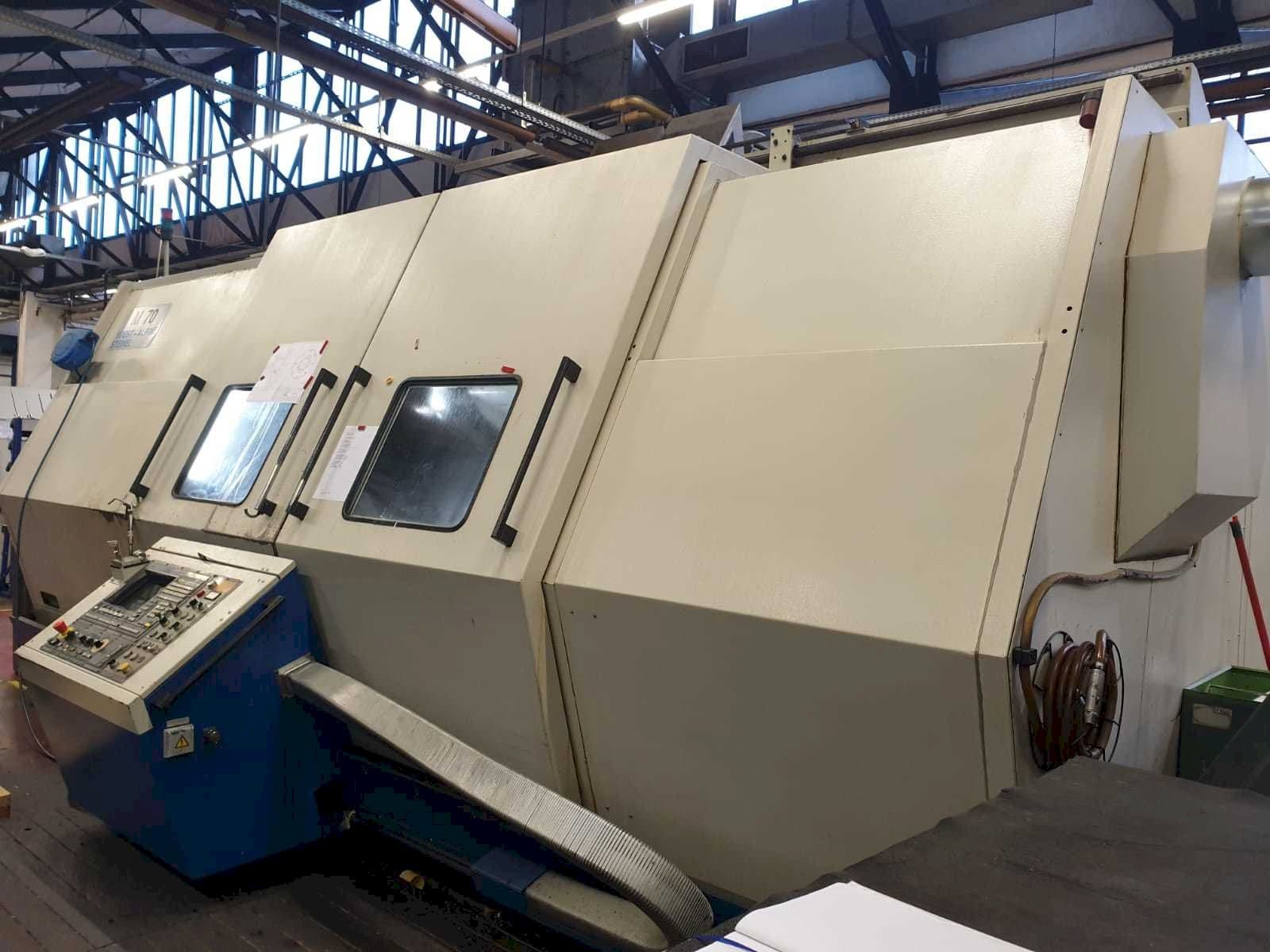 WFL  M70-maskinen framifrån