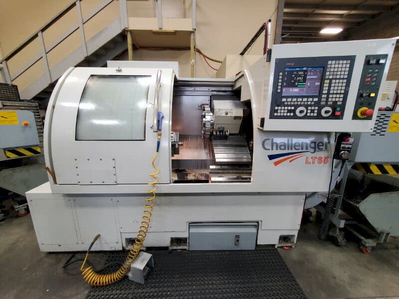 Modern LT-65-maskinen framifrån