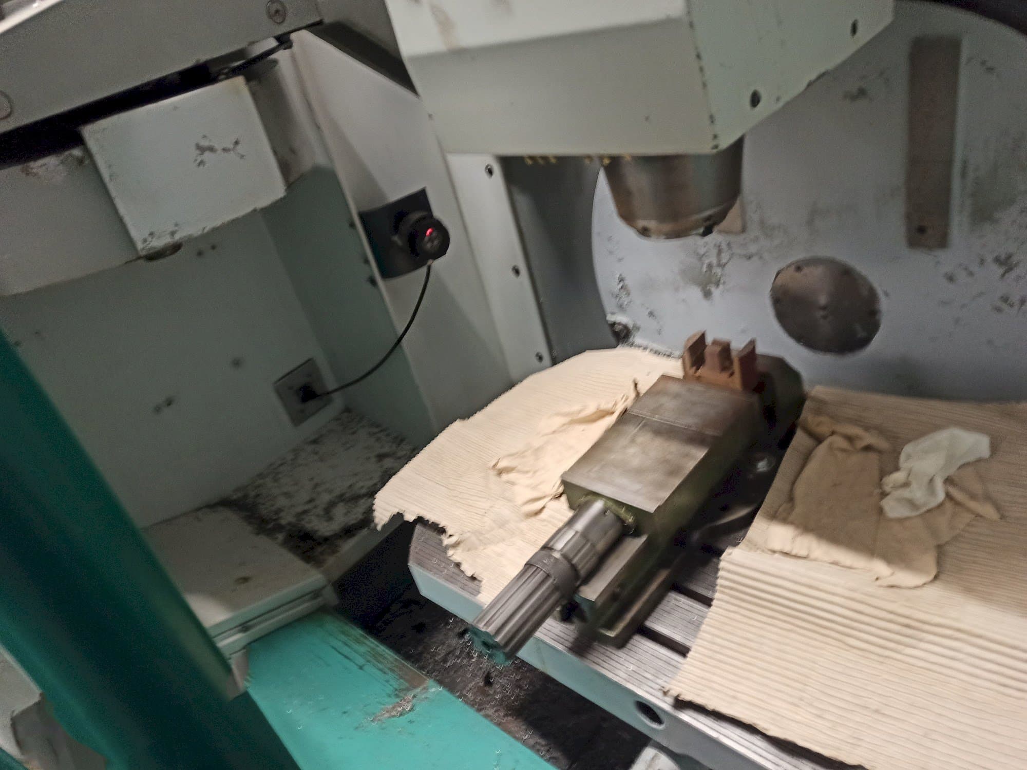 DECKEL MAHO DMU 50 T-maskinens arbetsyta