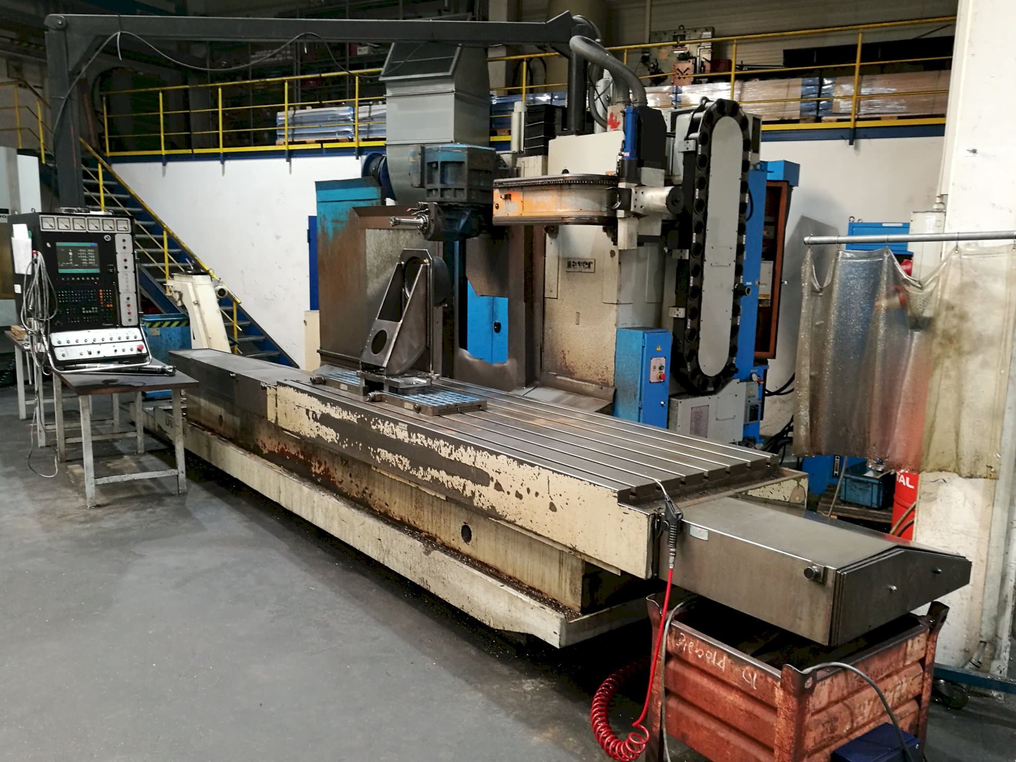 Zayer-maskinen sedd från högerLFU 3000