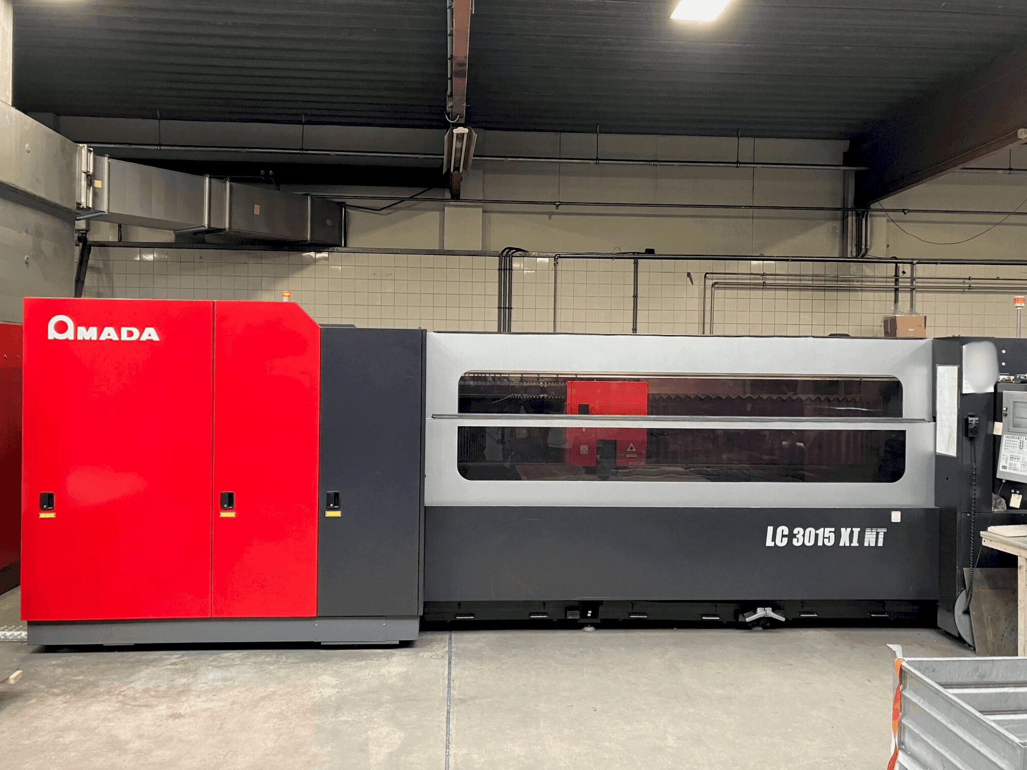 AMADA LC3015X1NT 4kW Co2-maskinen framifrån