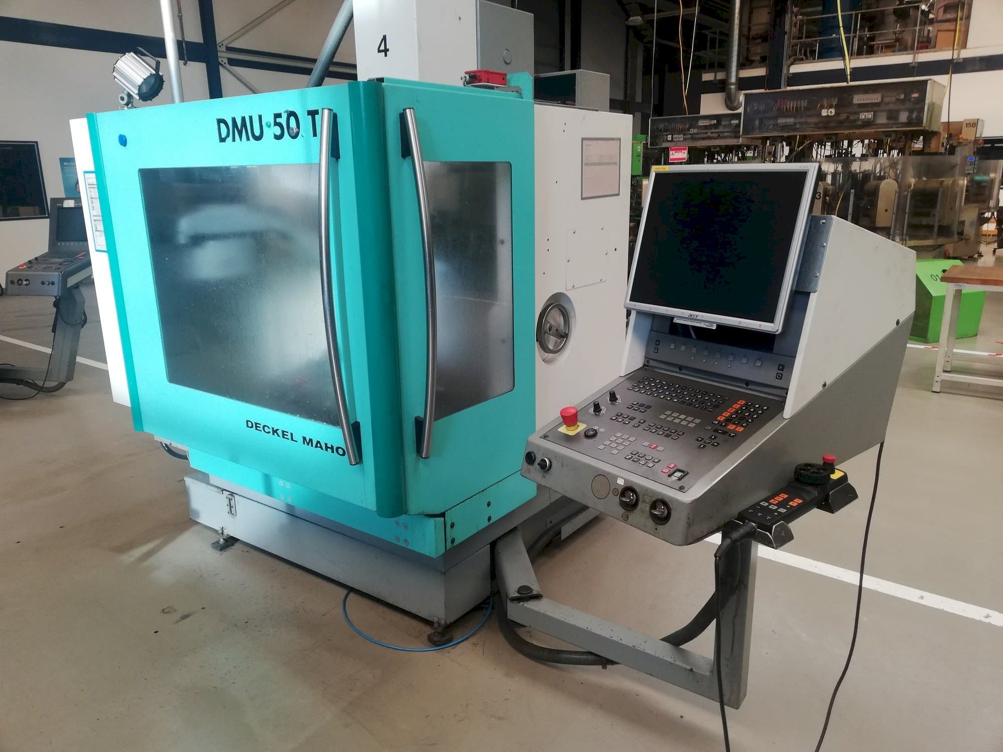 DECKEL MAHO DMU 50T-maskinen framifrån