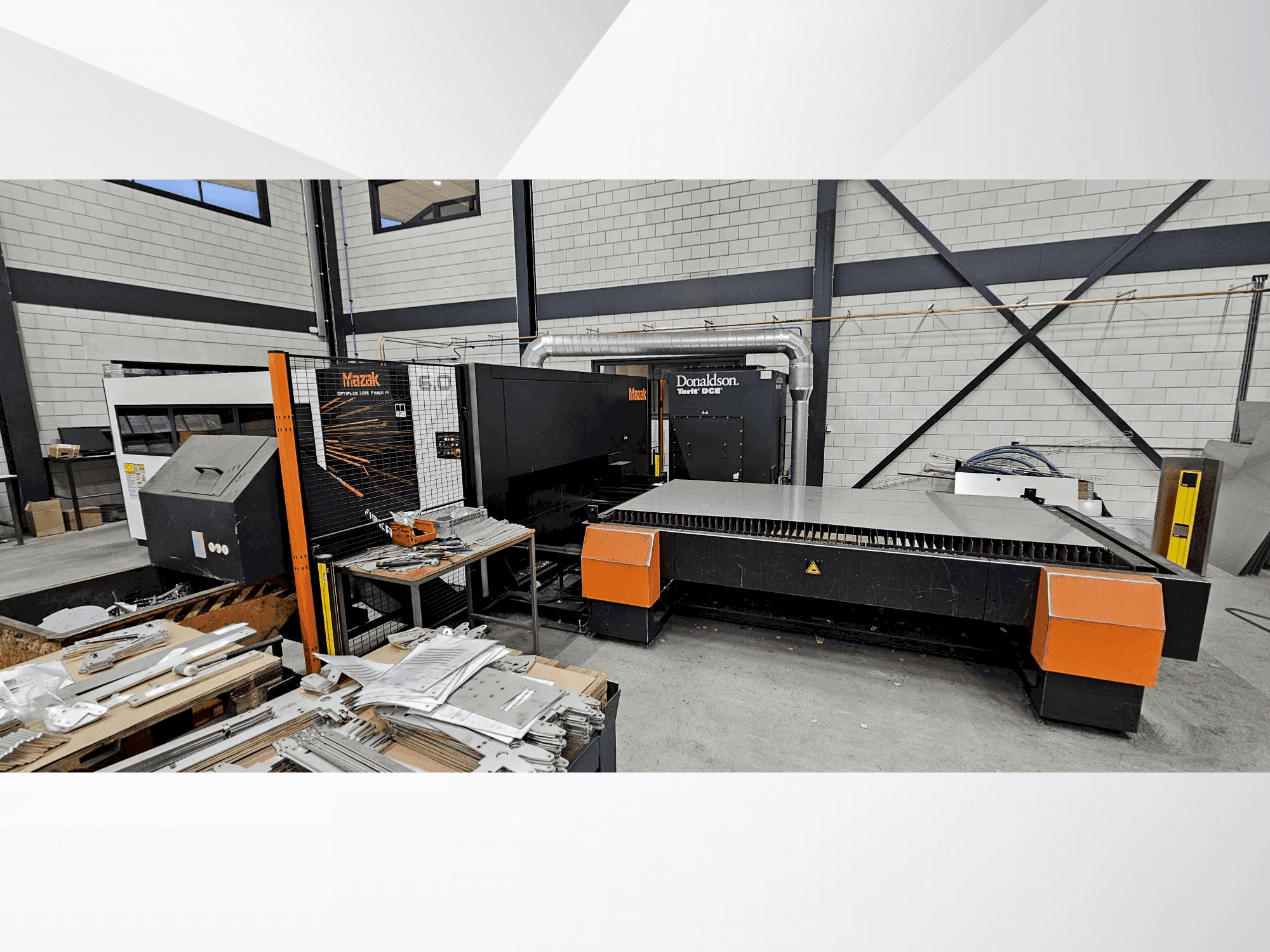 Mazak Optiplex 3015 Fiber III 6,0kW-maskinen framifrån