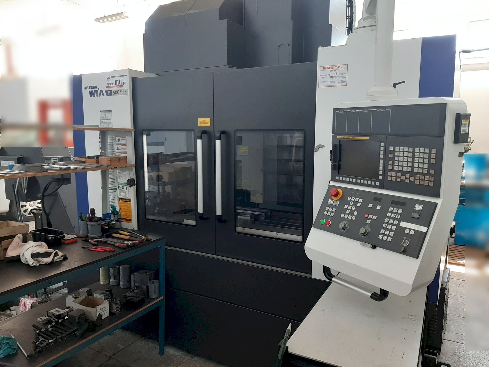 Hyundai Wia F500 PLUS-maskinen framifrån