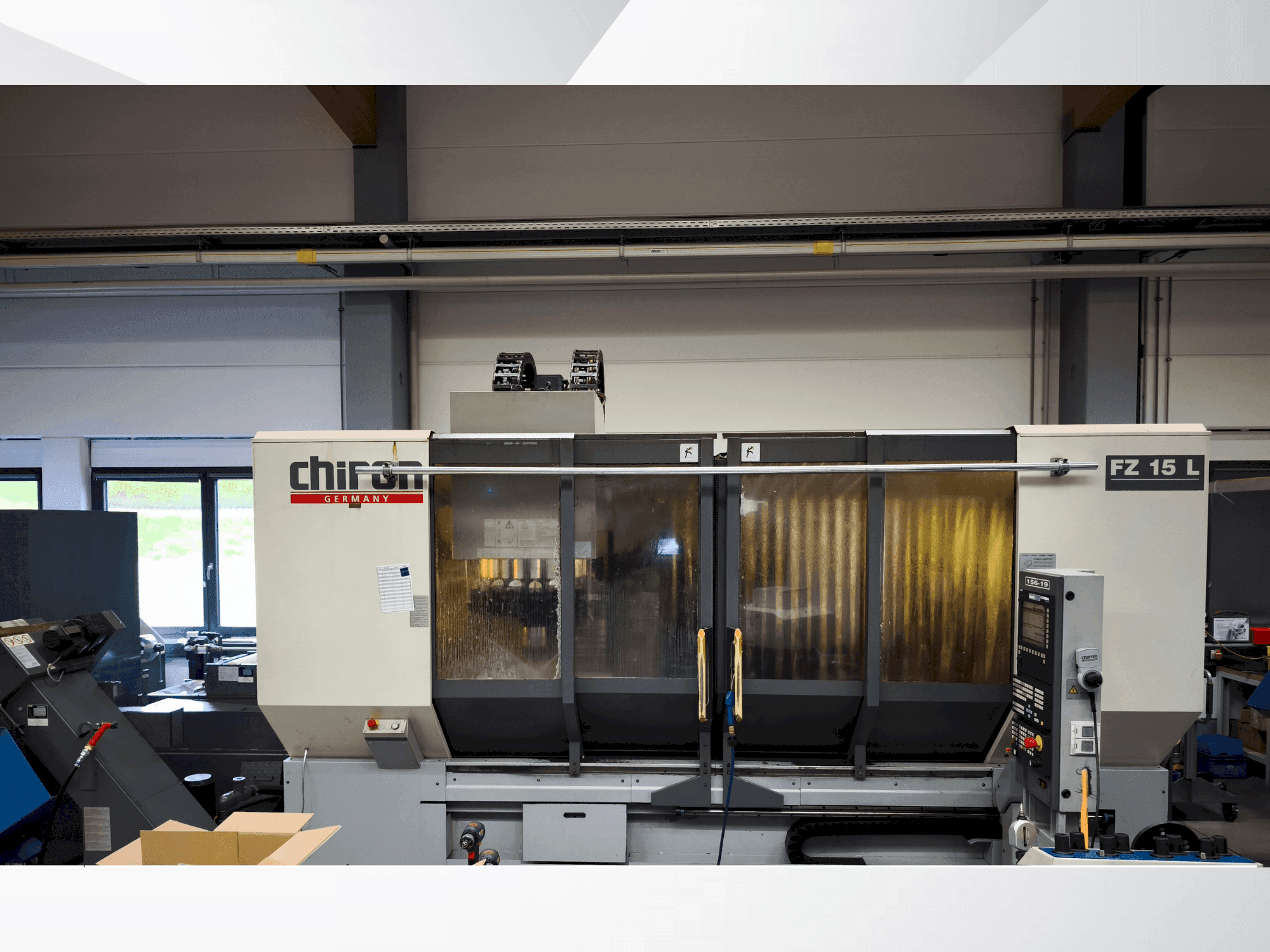 CHIRON FZ 15 L-maskinen framifrån