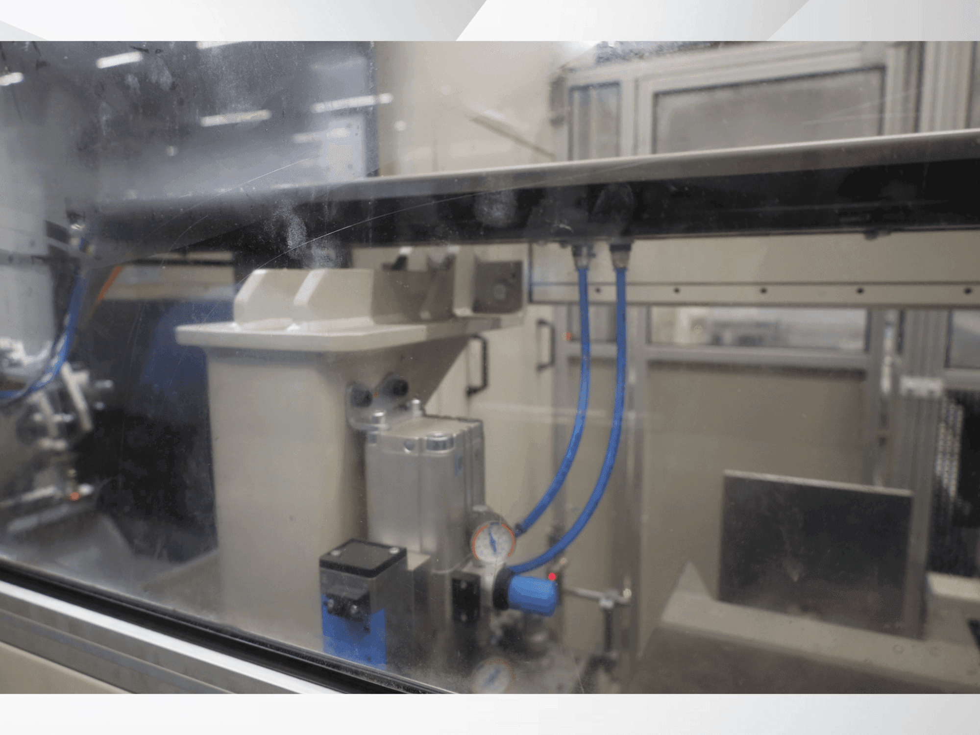 PROFILATOR DV370-HL-05-maskinen framifrån