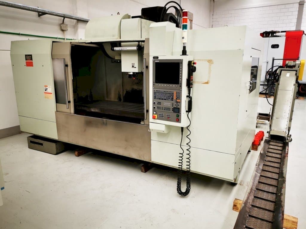 FIRST MCV 1500-maskinen framifrån