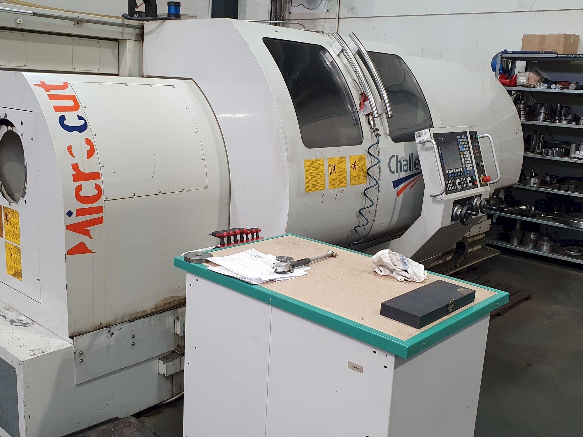 MICROCUT BNC-2280X-maskinen framifrån