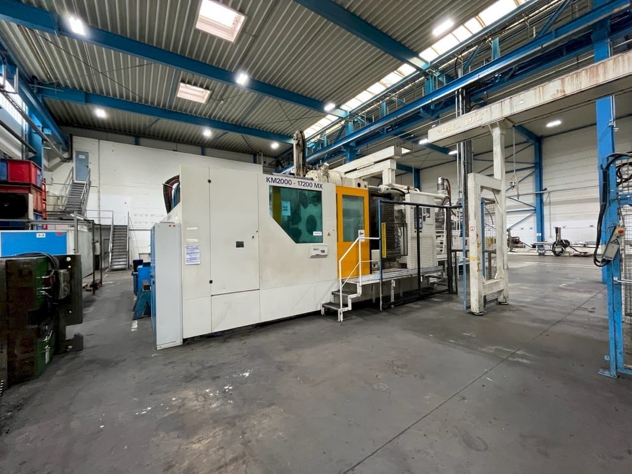 Krauss Maffei KM 2000 17200 MX-maskinen framifrån