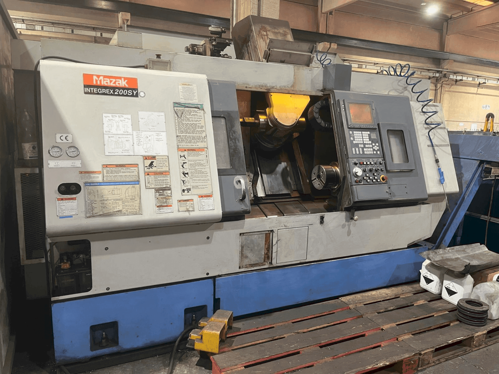 Mazak INTEGREX 200 SY-maskinen framifrån